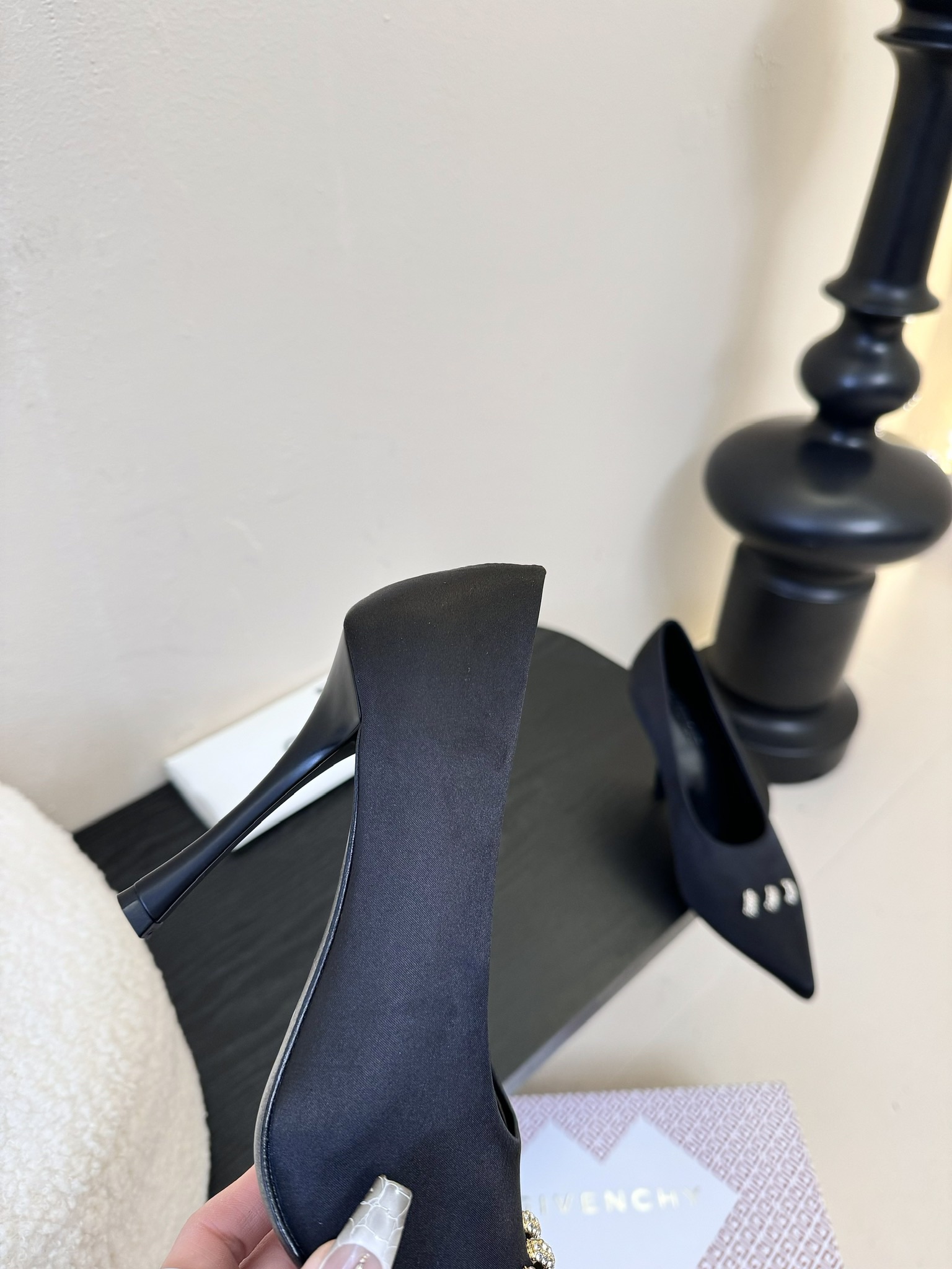 Givenchy BE402YE High Heels: Luxury Comfort and Grace for Women’s Fashion Needs - 图片 8