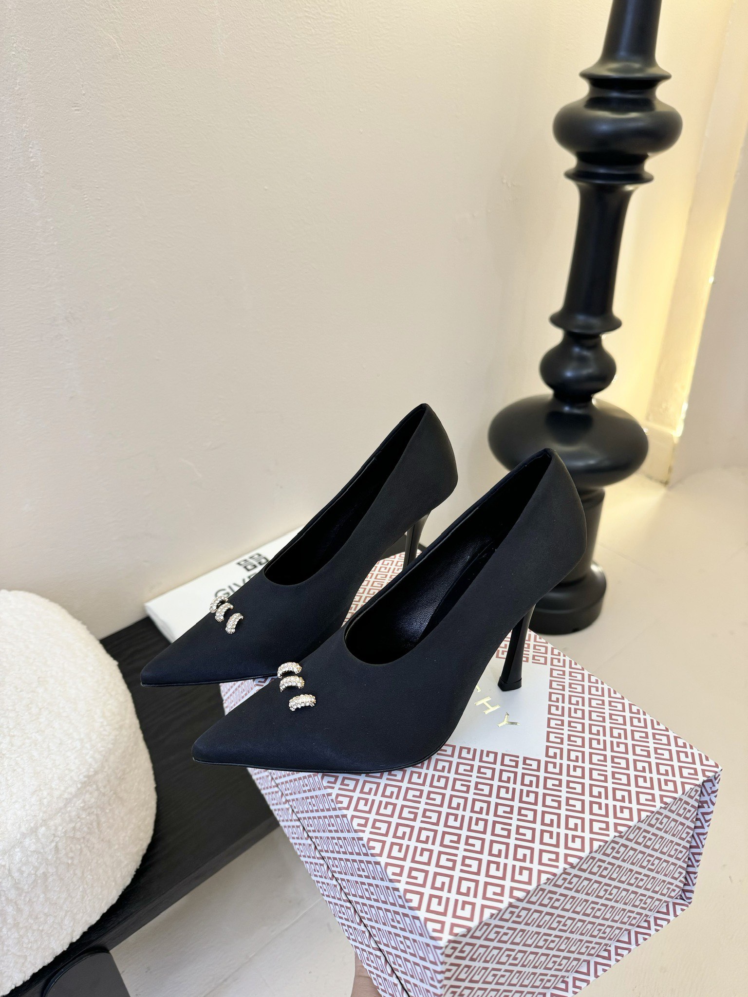Givenchy BE402YE High Heels: Luxury Comfort and Grace for Women’s Fashion Needs - 图片 5