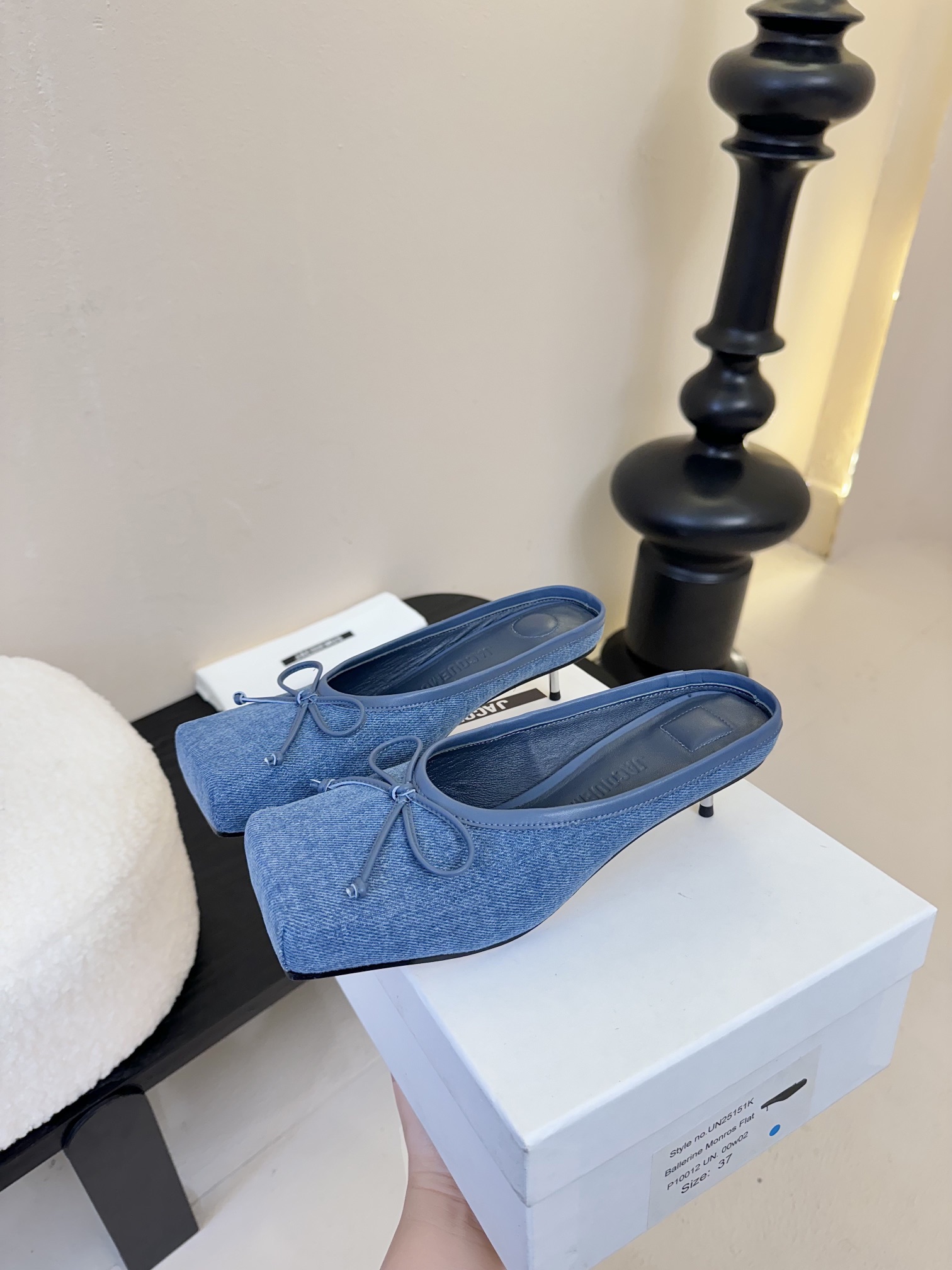 Jacquemus 25SS Square Toe Bow Mules/Slippers - Stylish and Chic 6 i1741860066 3658 0