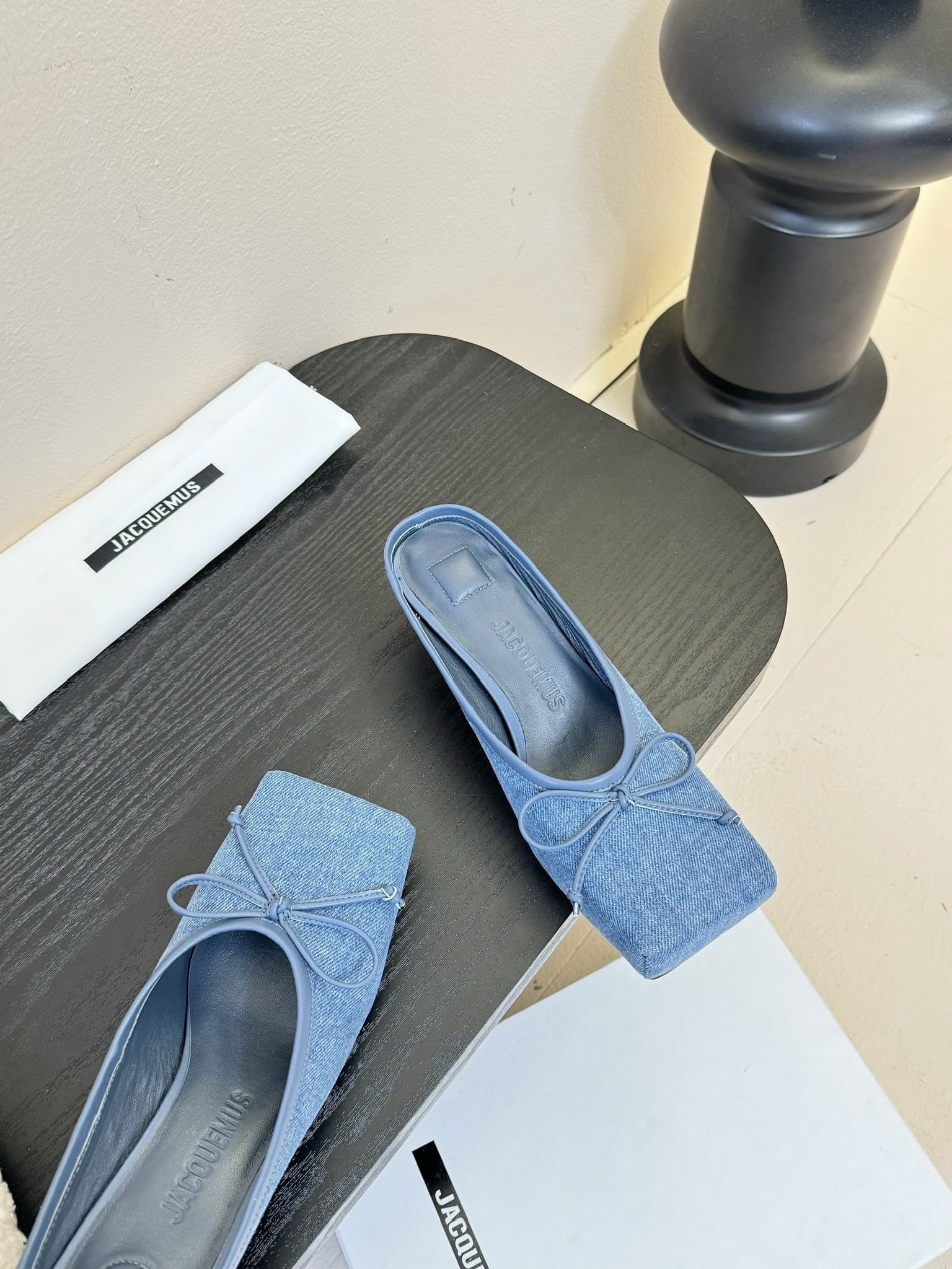 Jacquemus 25SS Square Toe Bow Mules/Slippers - Stylish and Chic 5 i1741860066 3991 3