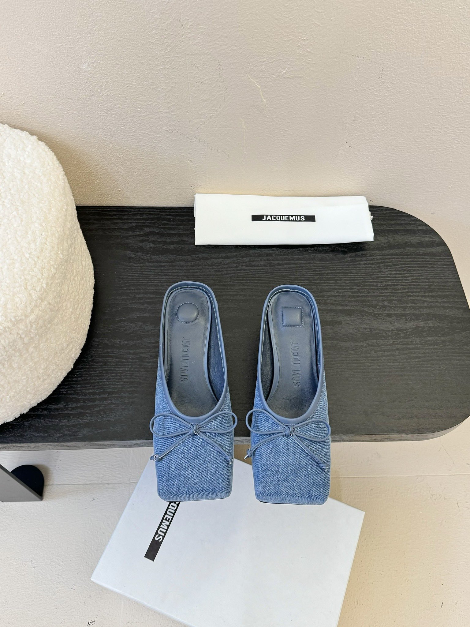 Jacquemus 25SS Square Toe Bow Mules/Slippers - Stylish and Chic 3 i1741860067 7137 5