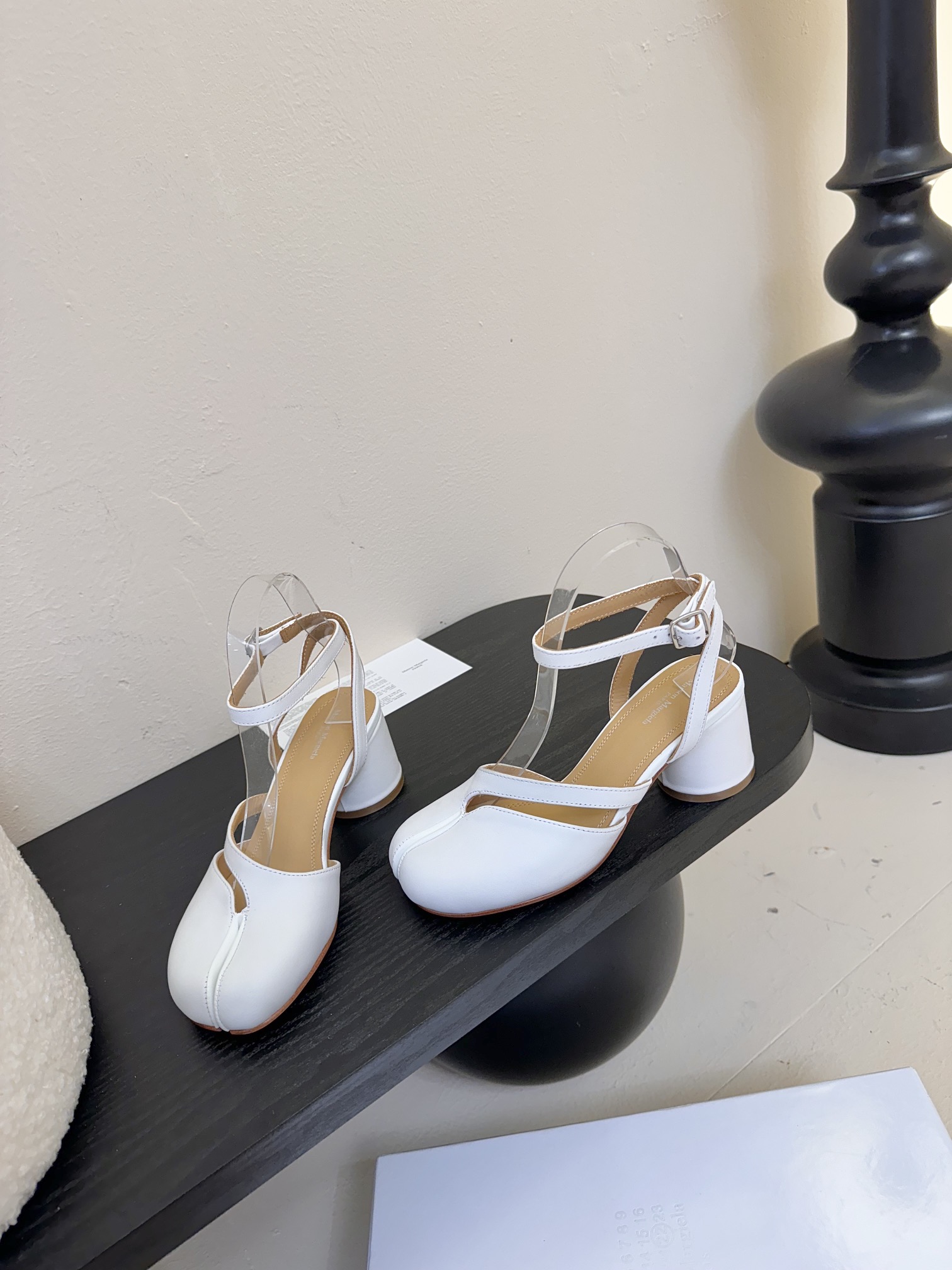 Maison Margiela MM6 Tabi Split-Toe Leather Mary Jane Heeled Sandals 4 i1742291773 6333 8