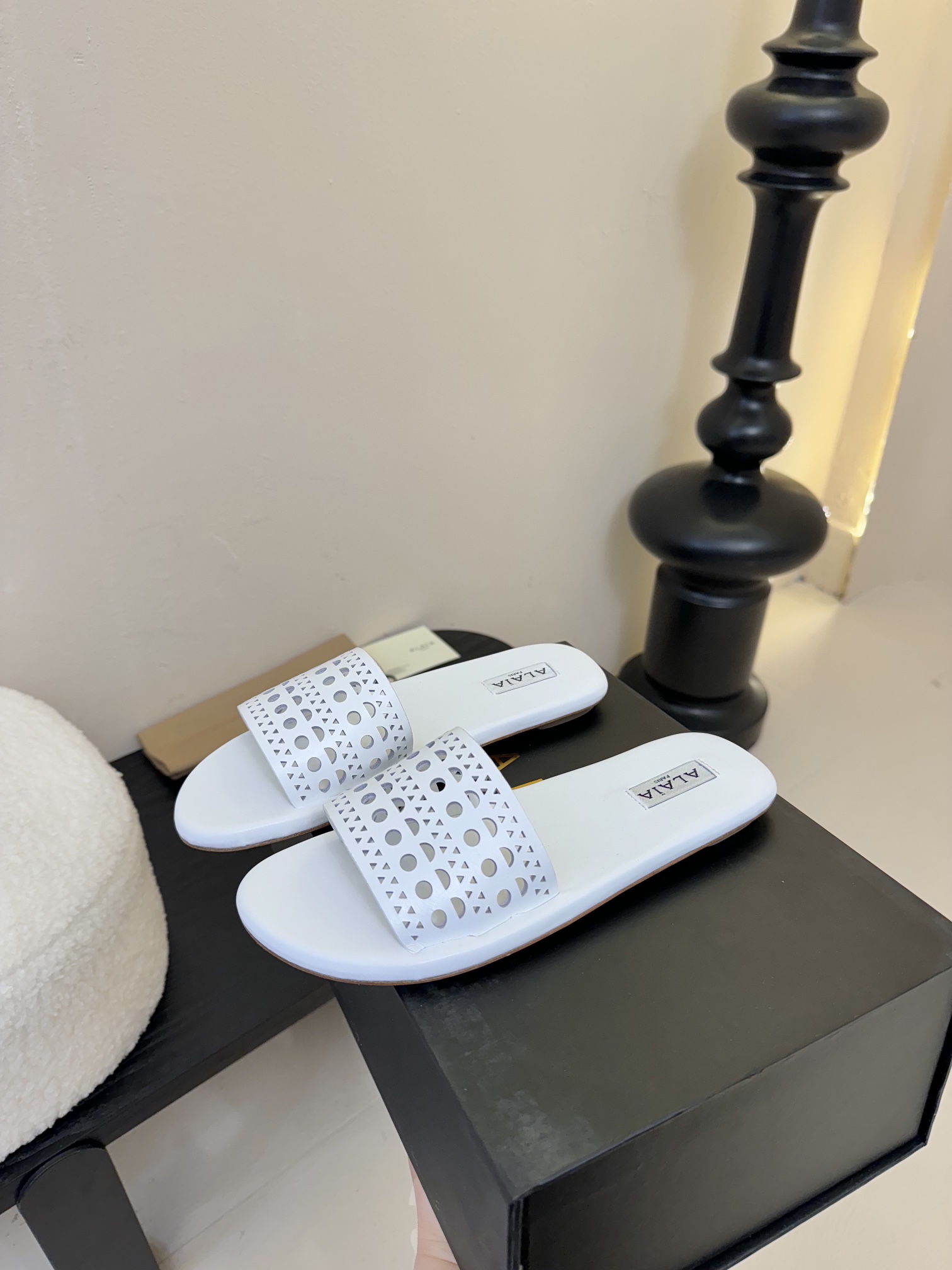 ALAIA White Leather Flat Sandals Women's Designer Slip-Ons,Comfortable & Stylish 6 i1742380754 4392 4