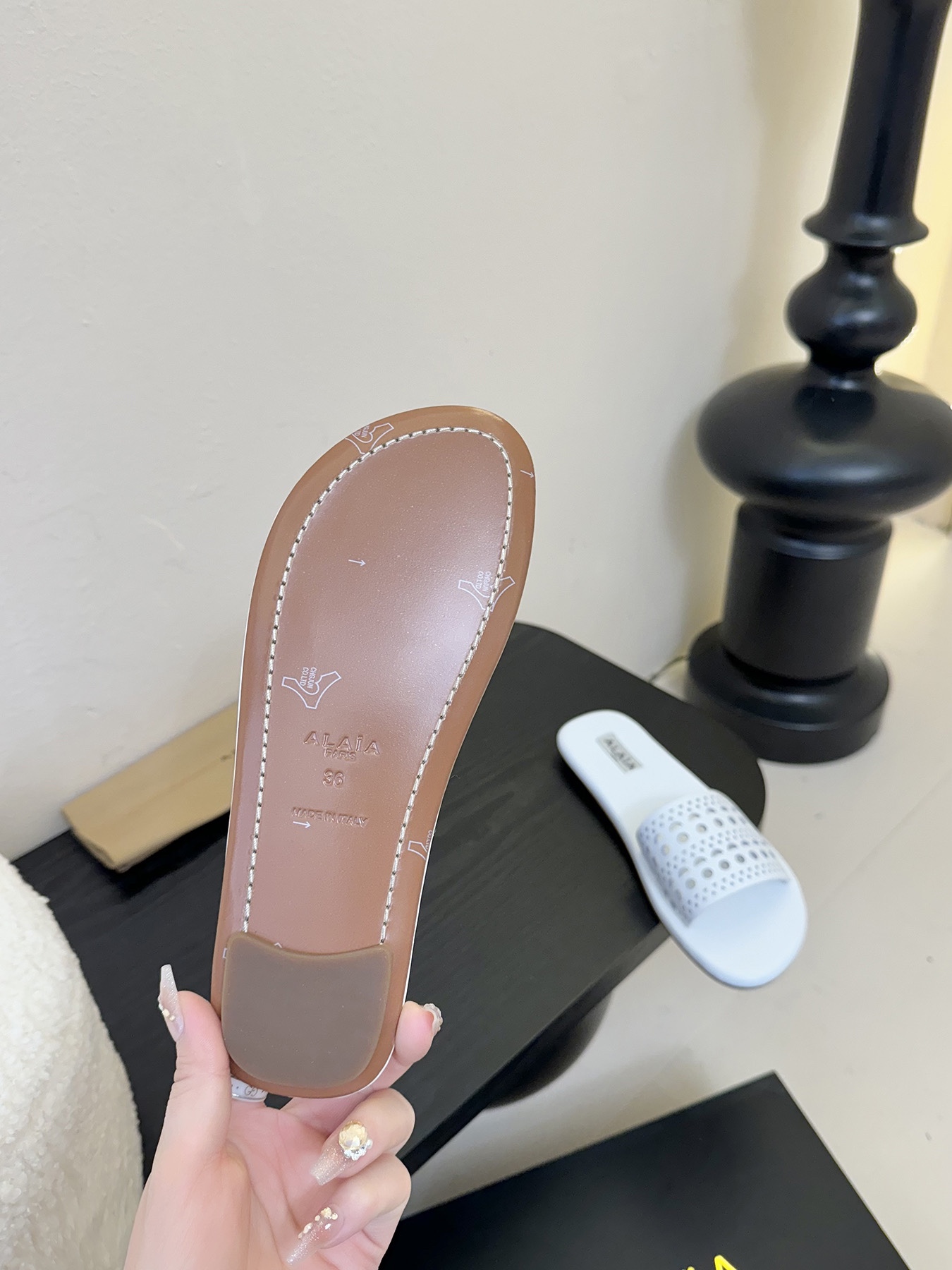 ALAIA White Leather Flat Sandals Women's Designer Slip-Ons,Comfortable & Stylish 7 i1742380754 8806 5