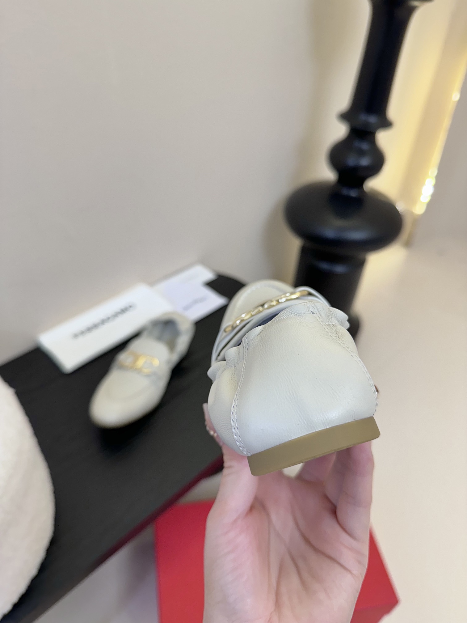 
FERRAGAMO菲拉格慕女士新版Vara铭牌芭蕾舞平底鞋上脚果然更惊艳~蝴蝶结芭蕾鞋，集美感与于一体