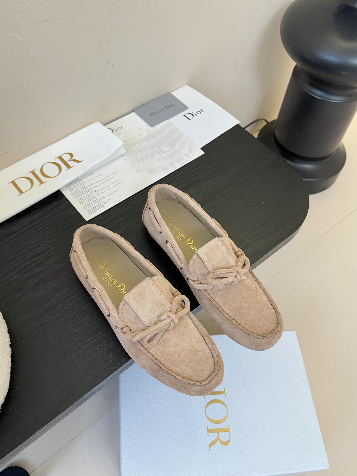 
 Dior 迪奥25SS春夏新款 Miss Street 乐福鞋

太古汇原版6900购入开发 顶级版