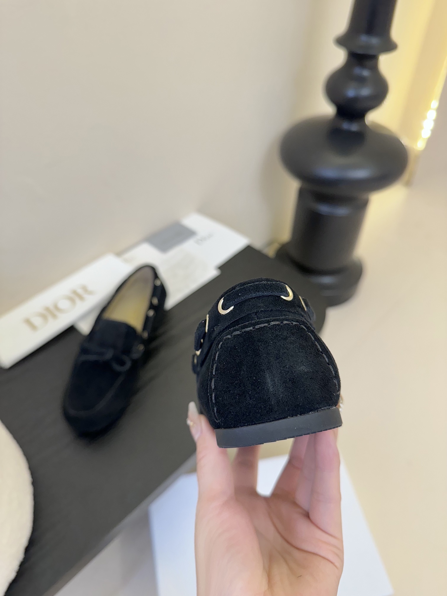
 Dior 迪奥25SS春夏新款 Miss Street 乐福鞋

太古汇原版6900购入开发 顶级版