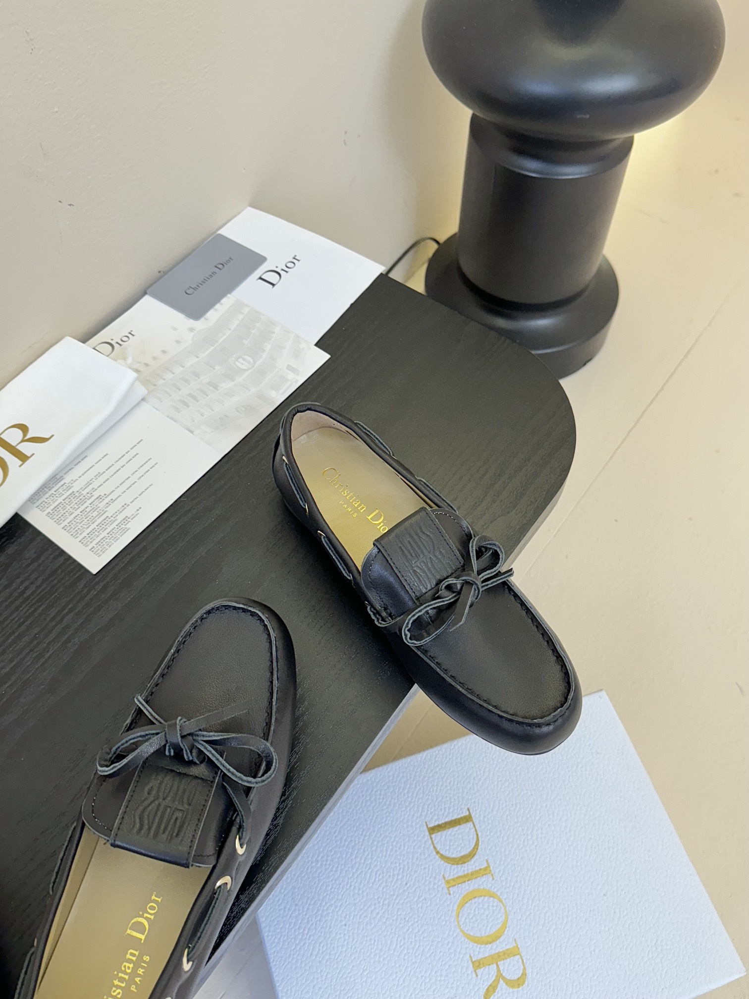 
 Dior 迪奥25SS春夏新款 Miss Street 乐福鞋

太古汇原版6900购入开发 顶级版