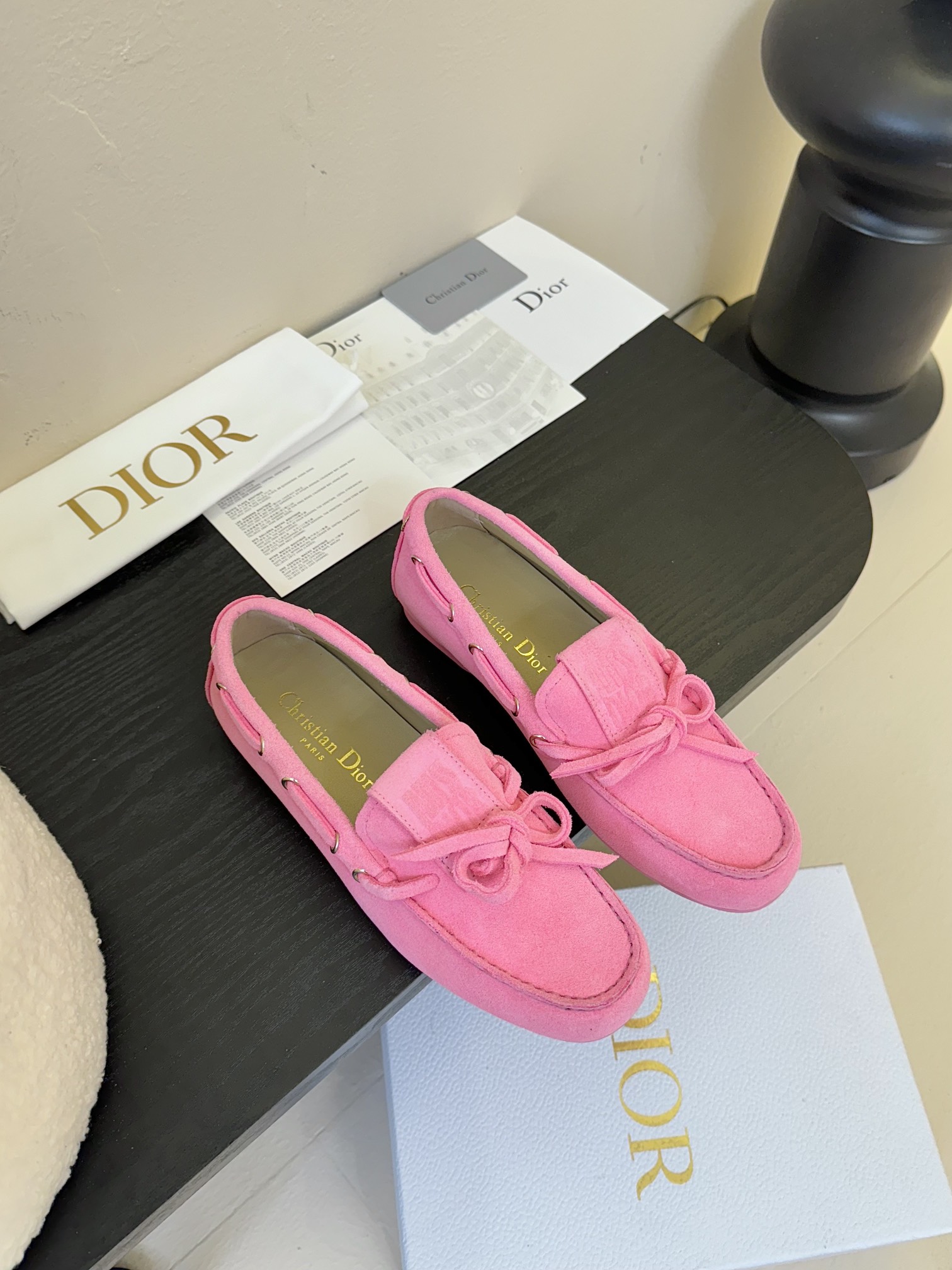 
 Dior 迪奥25SS春夏新款 Miss Street 乐福鞋

太古汇原版6900购入开发 顶级版