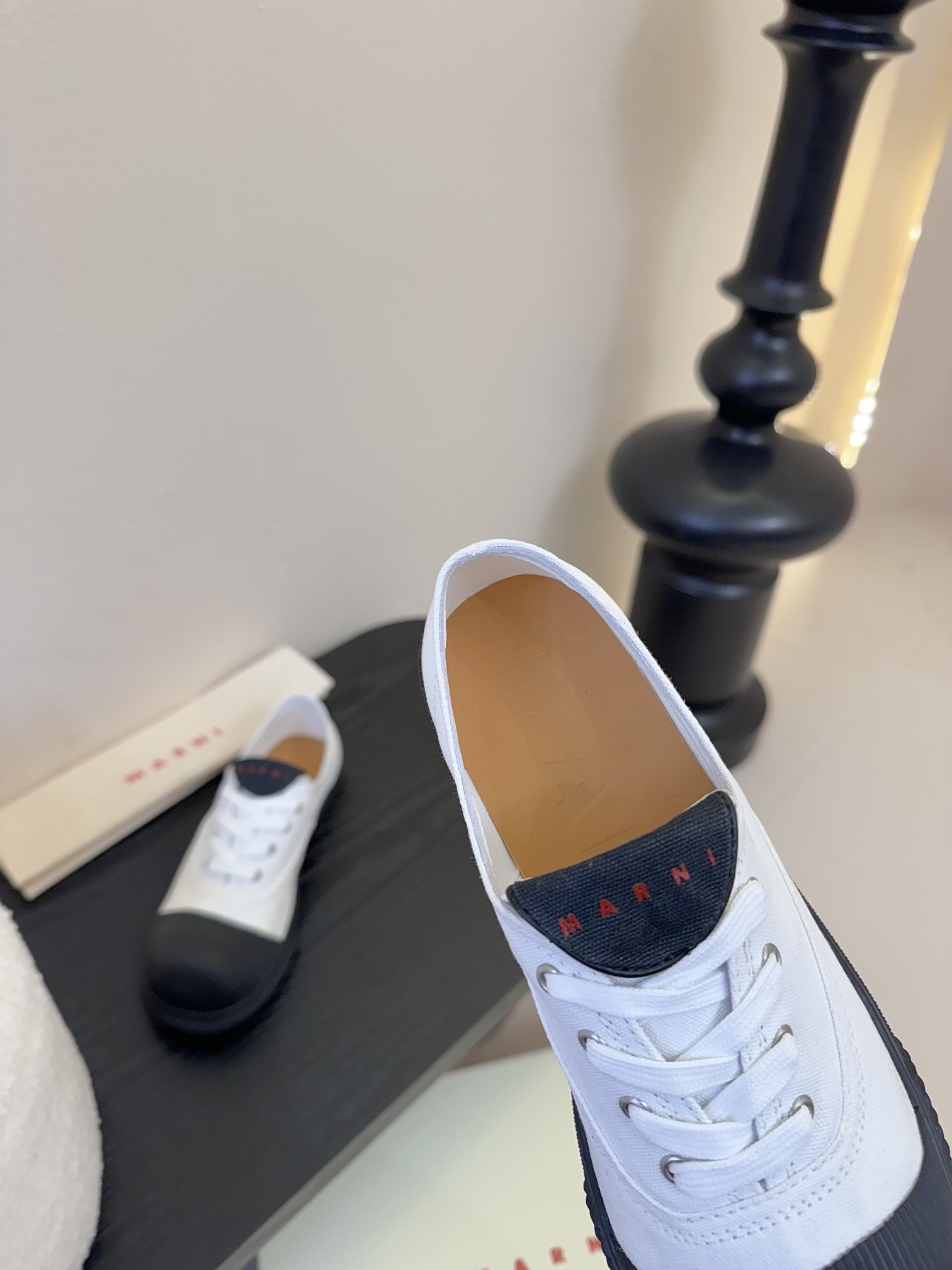 (无搭配公仔)
Marn* 25ss 新款大头鞋 太萌了
MARNI 2025春夏新品的COTTON