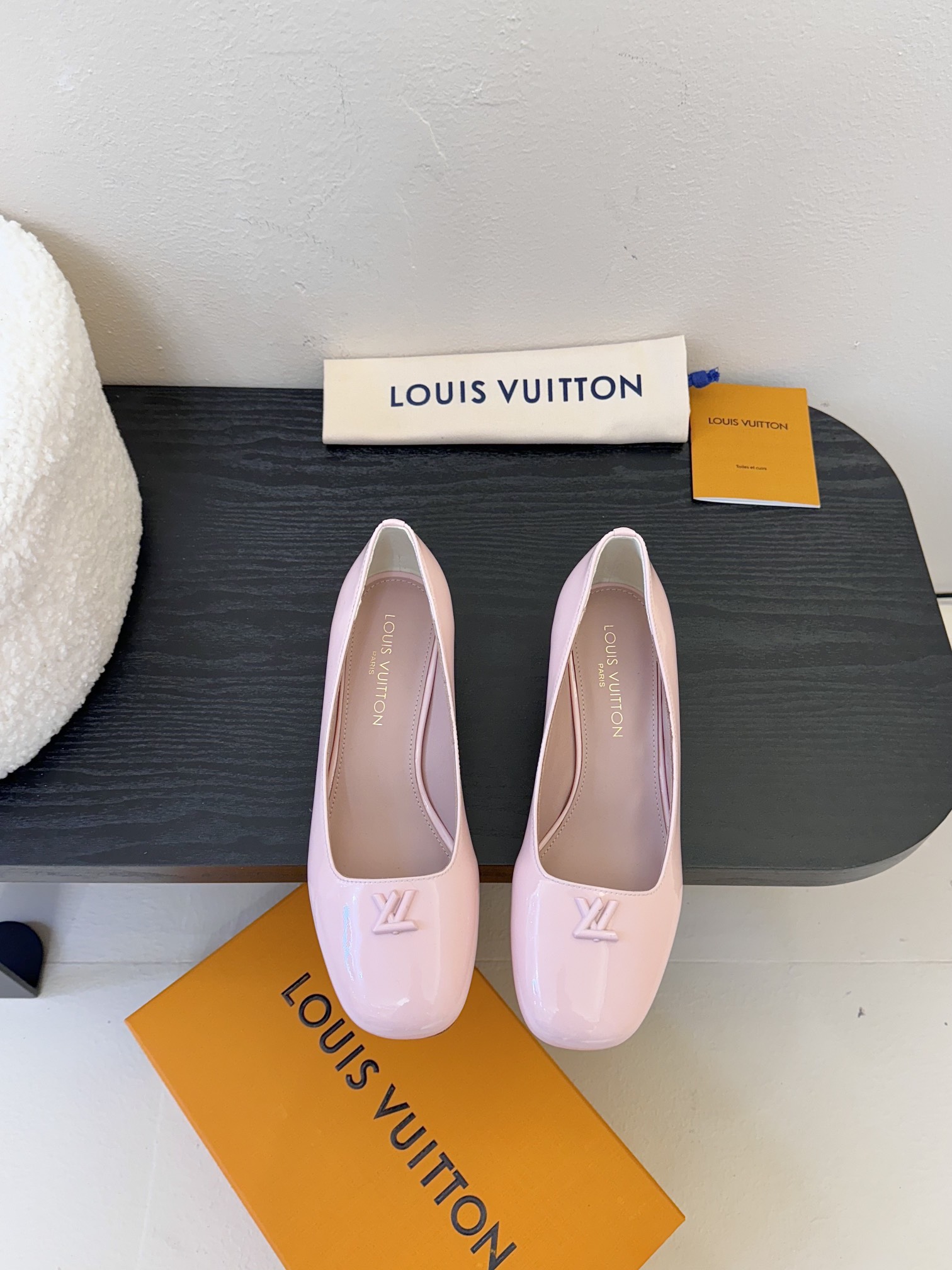 
Louis Vuitton LV Swing 高跟鞋🔥最火最新金属跟玛丽珍后空粗跟凉鞋字母标高跟单鞋
