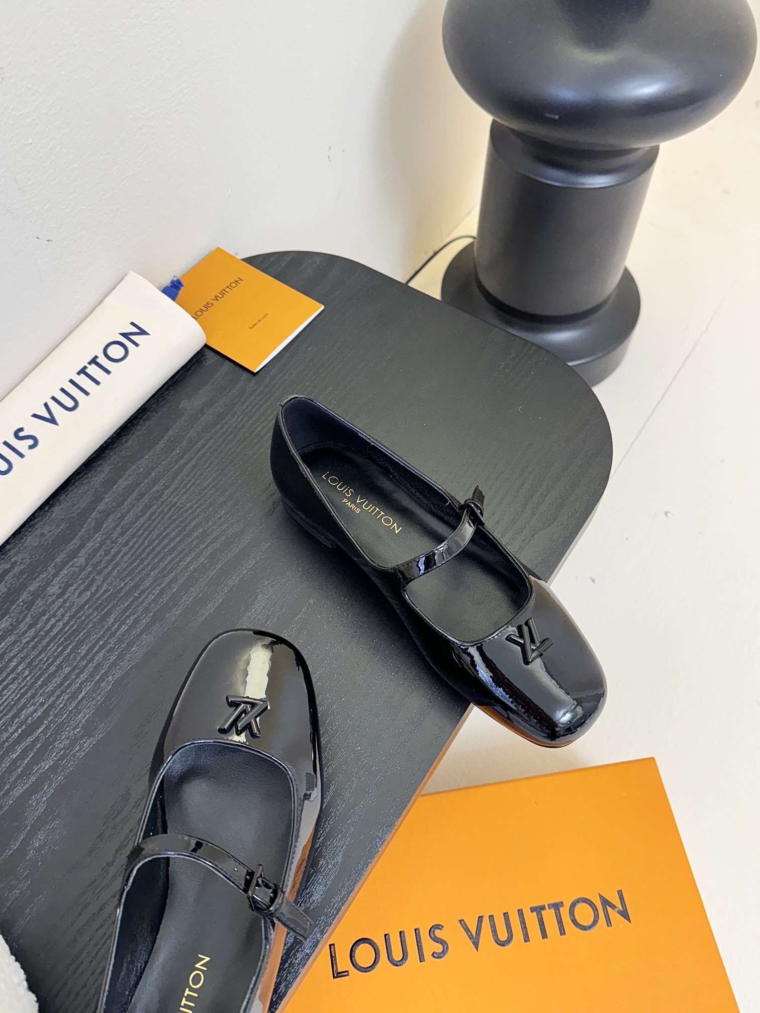 
Louis Vuitton LV Swing 高跟鞋🔥最火最新金属跟玛丽珍后空粗跟凉鞋字母标高跟单鞋
