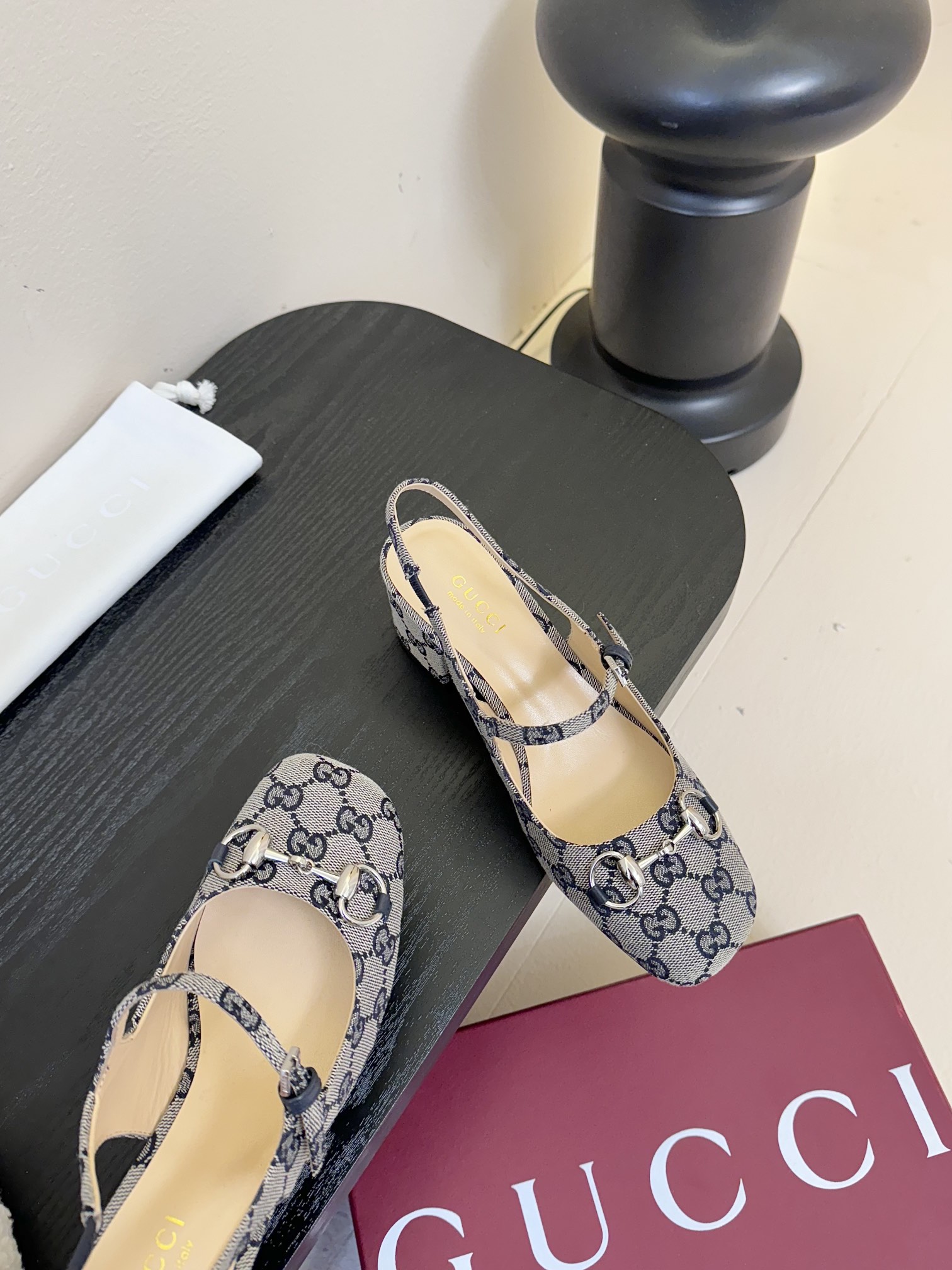 
G家新款
GUcc𝐢马衔扣后系带凉鞋🆕粗跟漆皮玛丽珍单鞋凉鞋
顶级版本、 原版11复制
鞋面：牛漆皮
