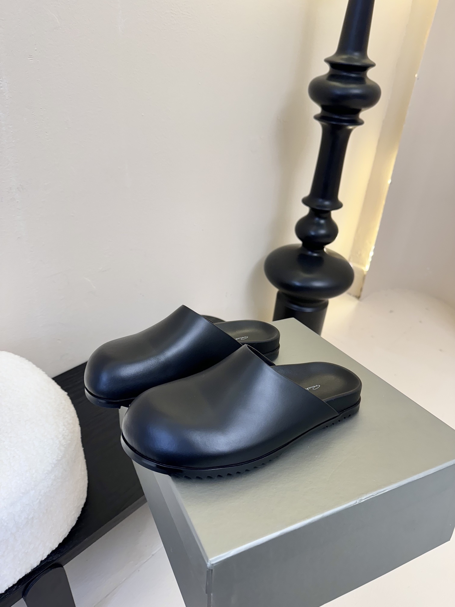  男款➕10
Rick Owens25ss情侣款弧形勃肯半拖系列
Megalace mule grano