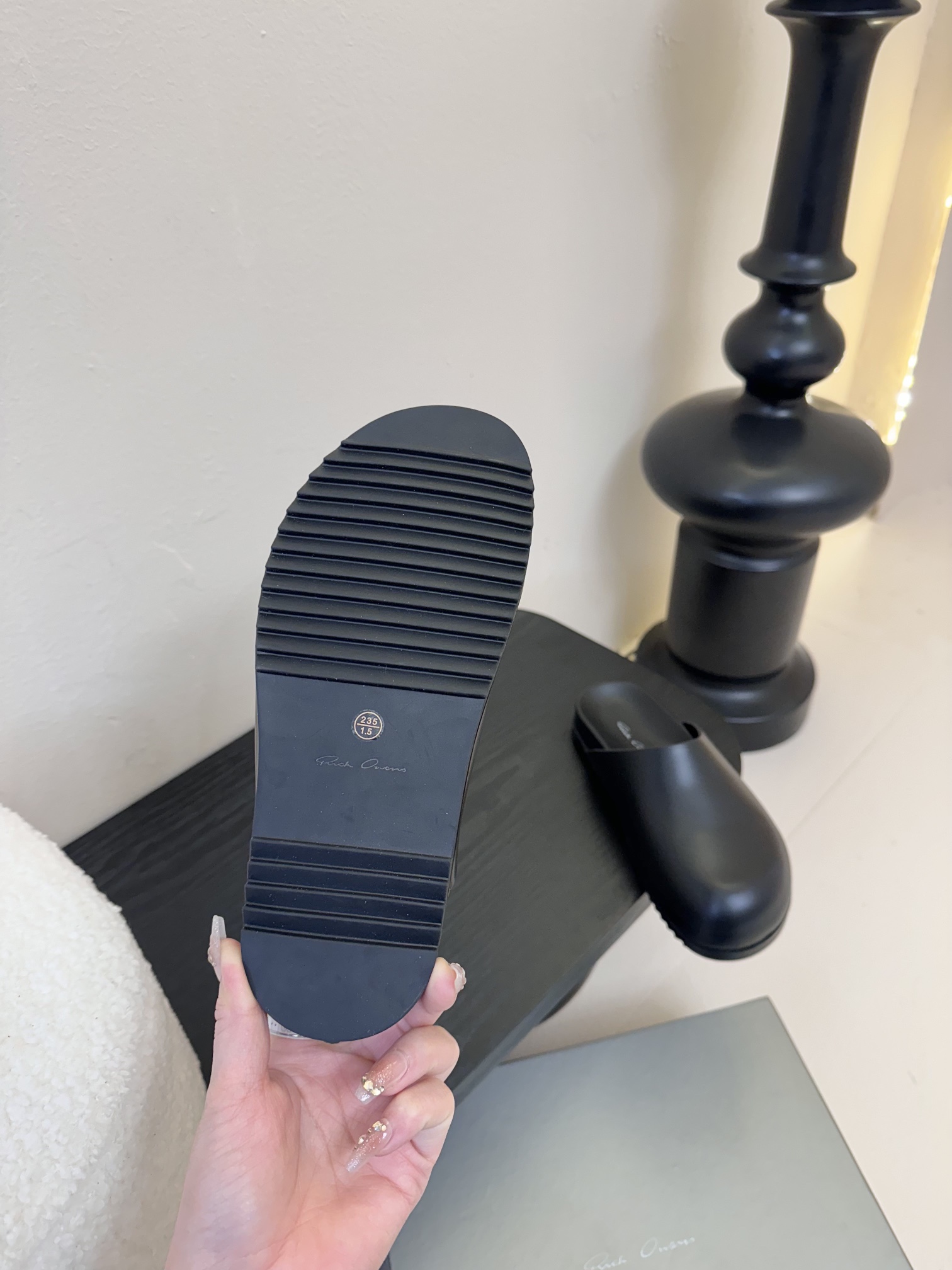  男款➕10
Rick Owens25ss情侣款弧形勃肯半拖系列
Megalace mule grano