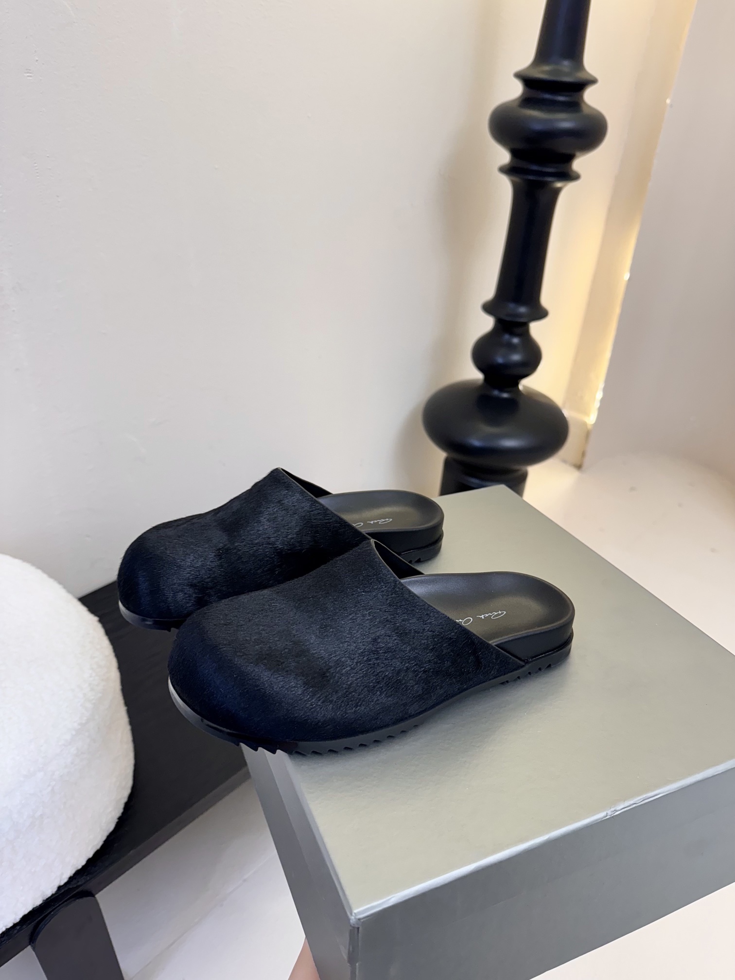  男款➕10
Rick Owens25ss情侣款弧形勃肯半拖系列
Megalace mule grano