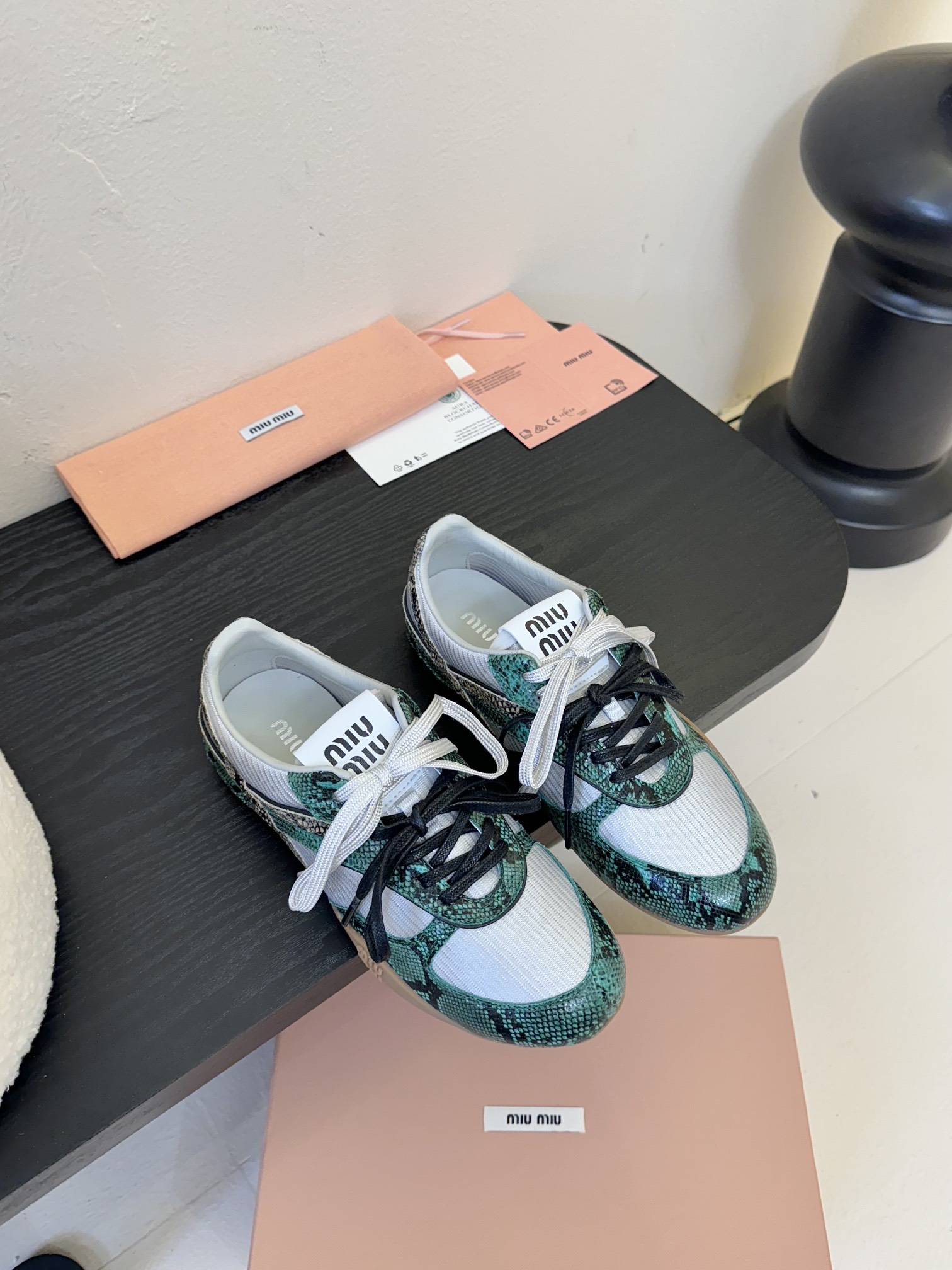 
Miu Mi* 𝟐𝟓𝐀𝐖春夏新品

代购级别  我是细节控 面料对版zp单薄清透   区别于市场不对版