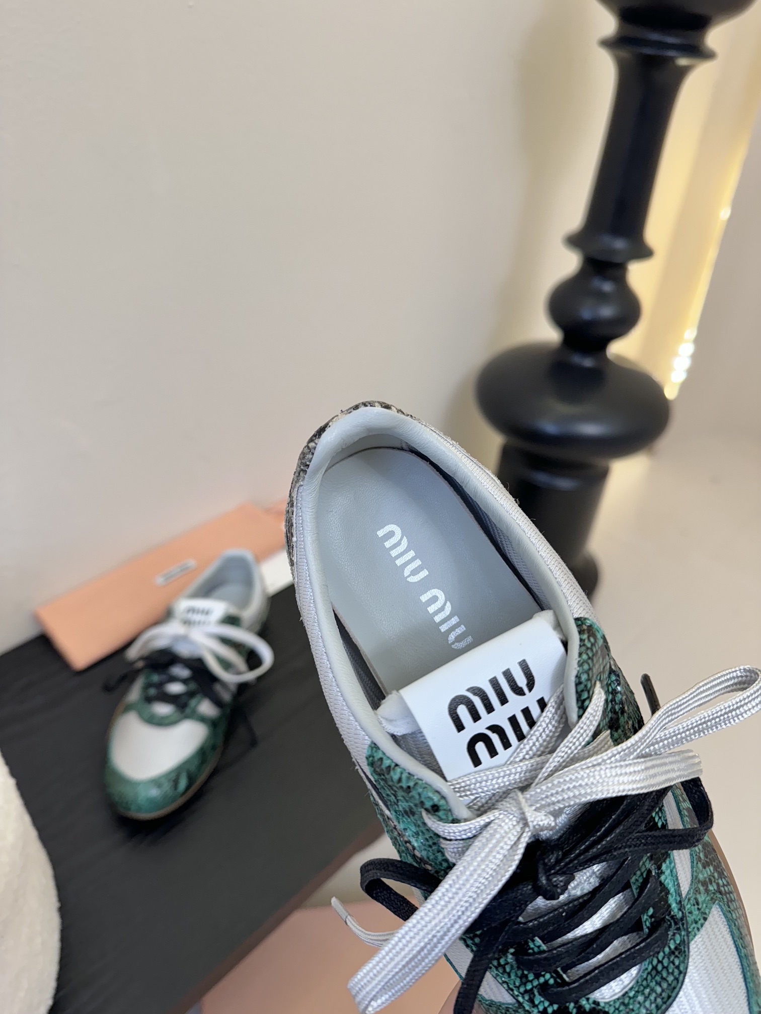 
Miu Mi* 𝟐𝟓𝐀𝐖春夏新品

代购级别  我是细节控 面料对版zp单薄清透   区别于市场不对版