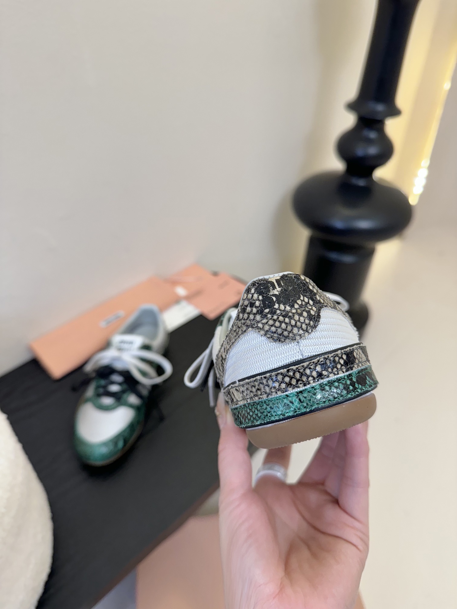 
Miu Mi* 𝟐𝟓𝐀𝐖春夏新品

代购级别  我是细节控 面料对版zp单薄清透   区别于市场不对版