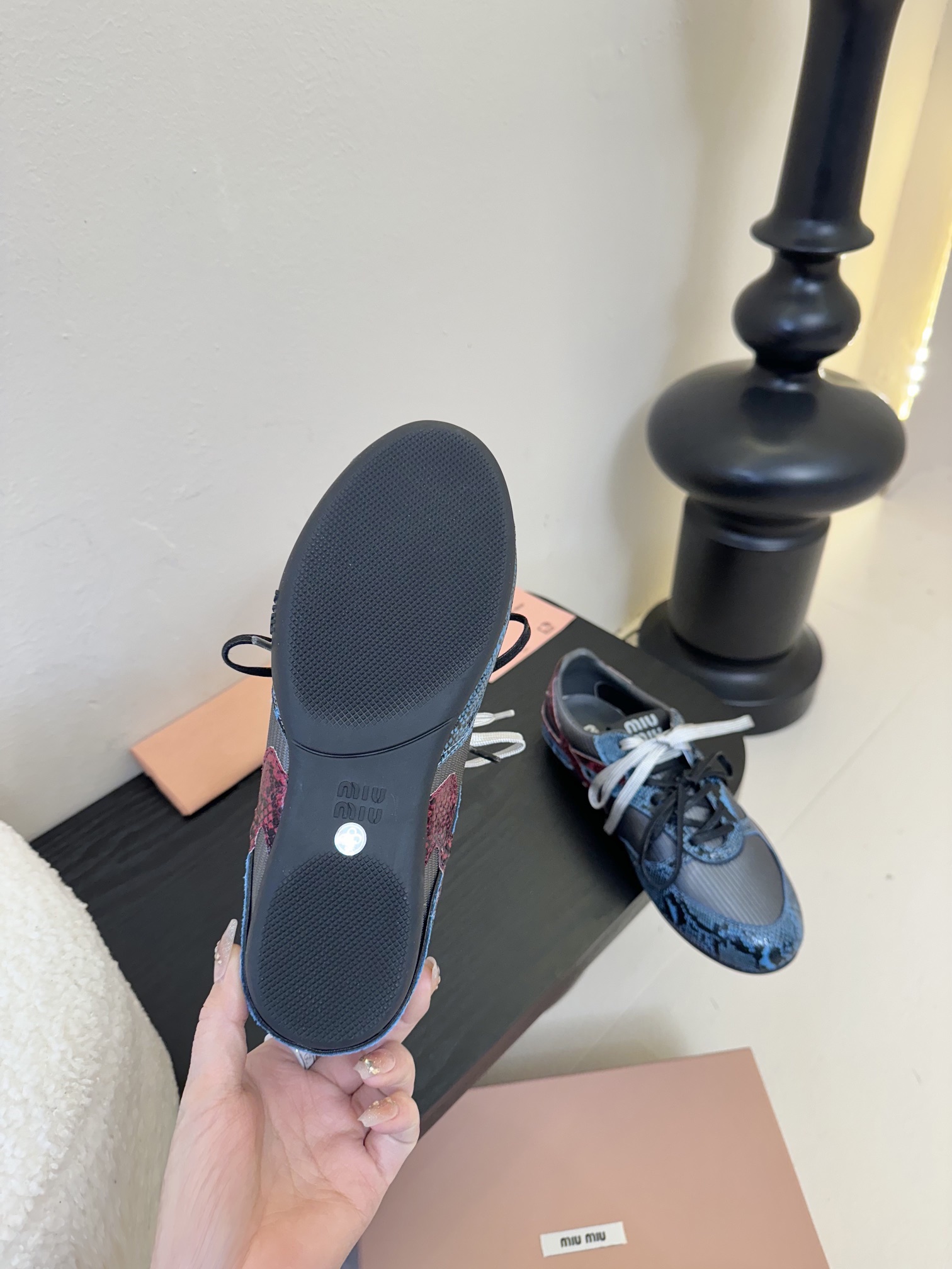 
Miu Mi* 𝟐𝟓𝐀𝐖春夏新品

代购级别  我是细节控 面料对版zp单薄清透   区别于市场不对版