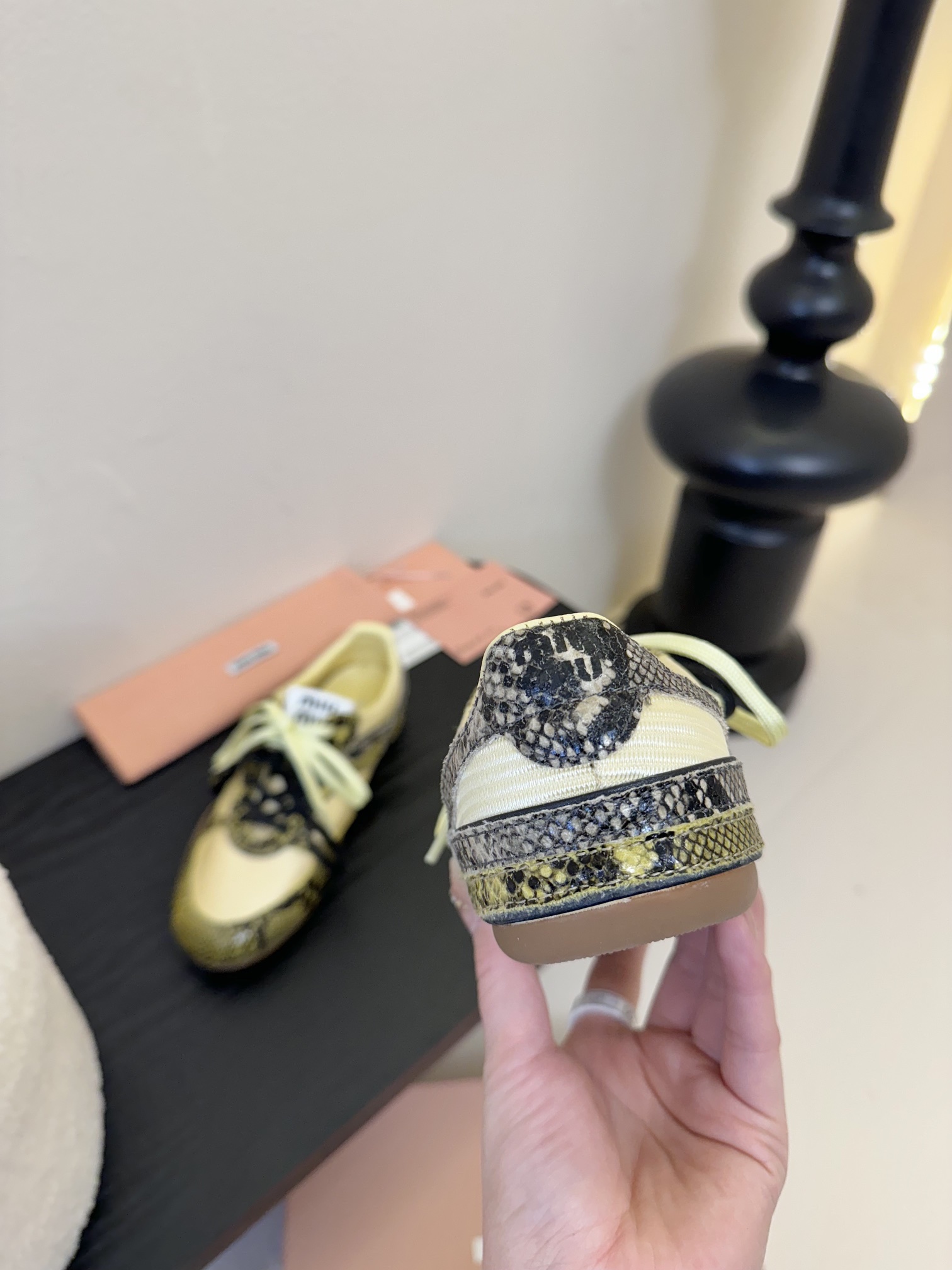
Miu Mi* 𝟐𝟓𝐀𝐖春夏新品

代购级别  我是细节控 面料对版zp单薄清透   区别于市场不对版