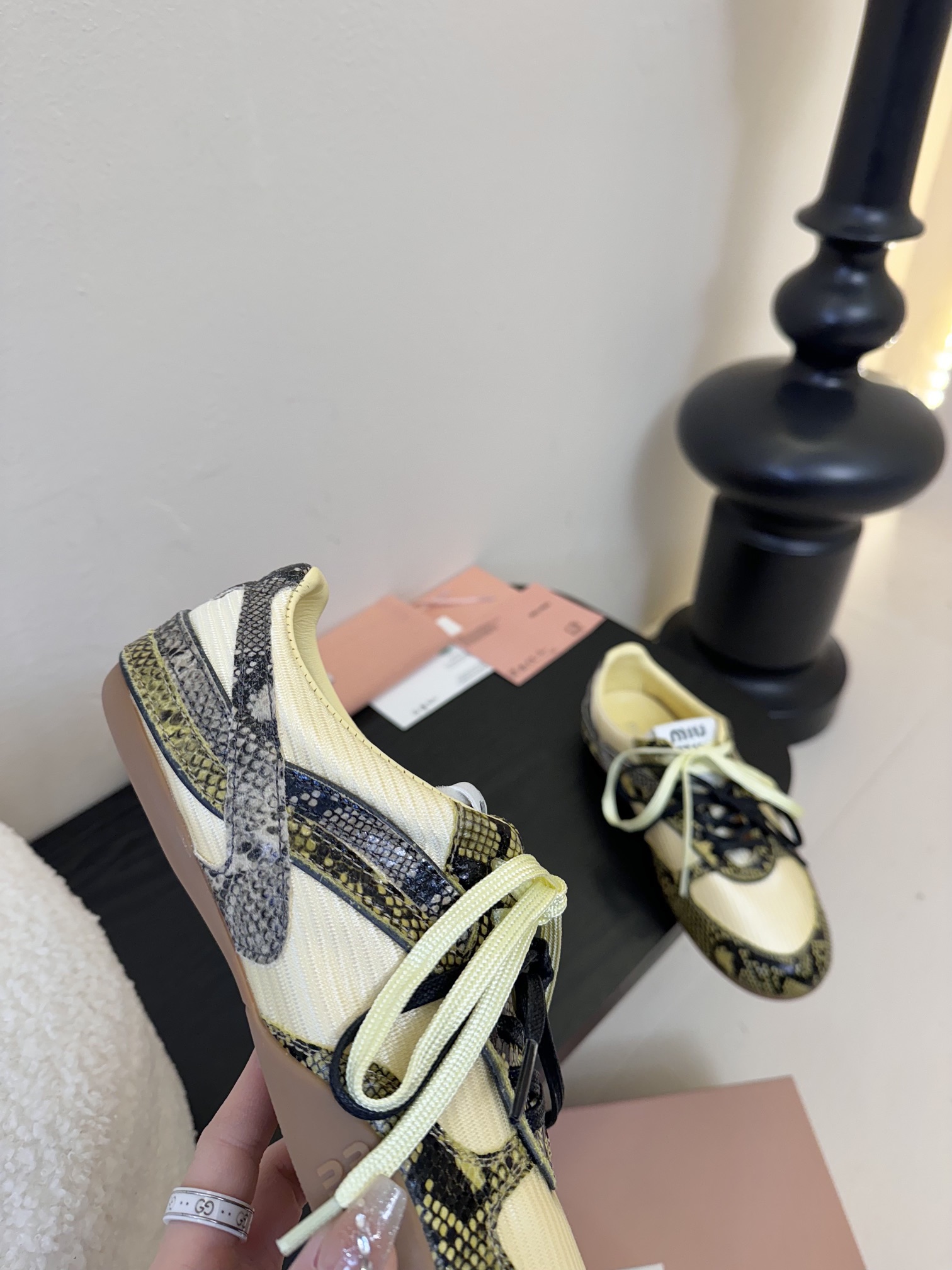 
Miu Mi* 𝟐𝟓𝐀𝐖春夏新品

代购级别  我是细节控 面料对版zp单薄清透   区别于市场不对版