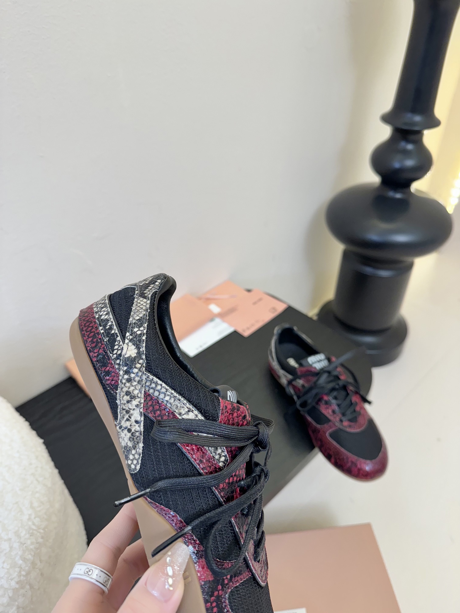 
Miu Mi* 𝟐𝟓𝐀𝐖春夏新品

代购级别  我是细节控 面料对版zp单薄清透   区别于市场不对版