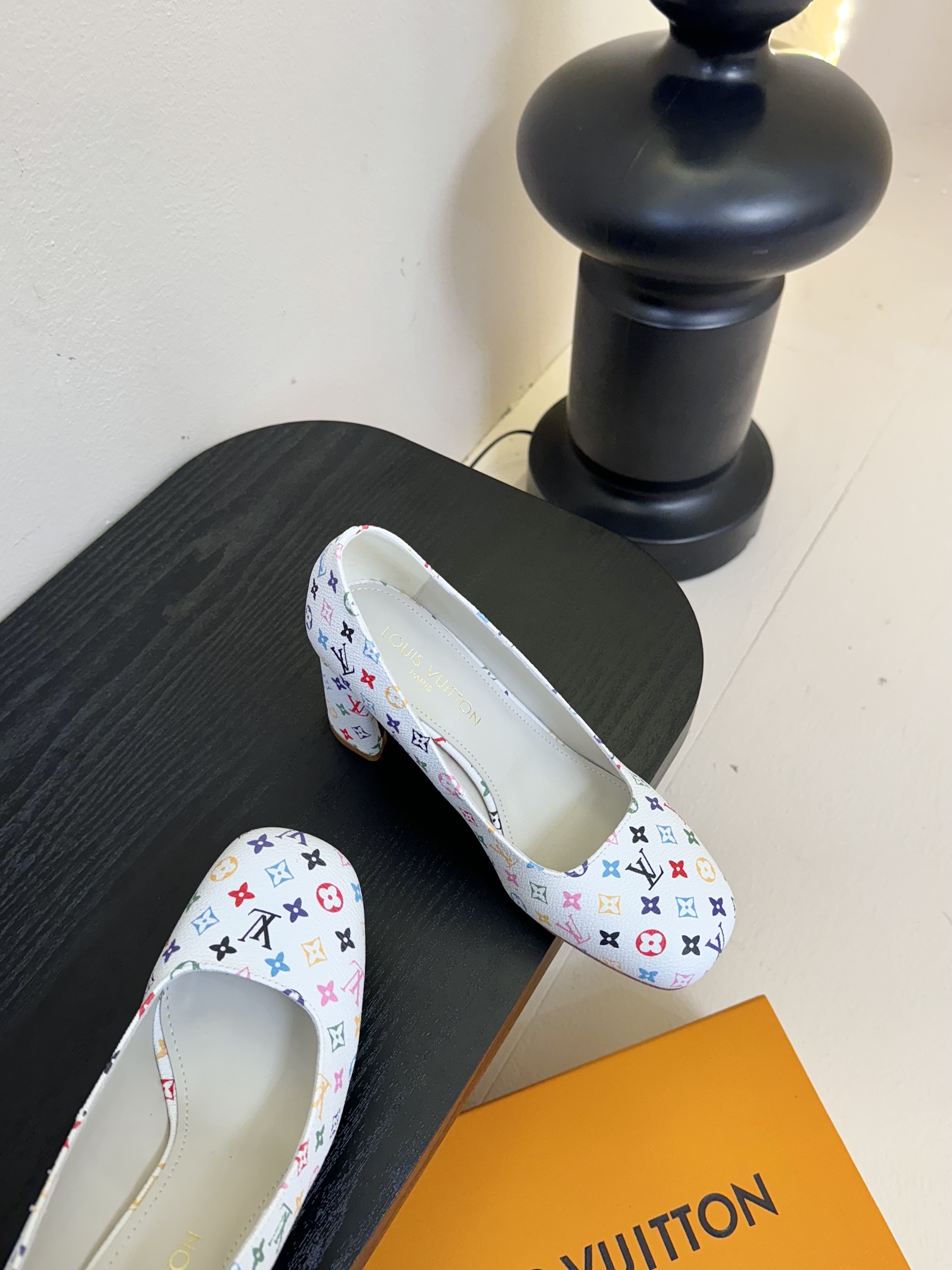 
Louis Vuitton LV Swing 高跟鞋🔥最火最新金属跟玛丽珍后空粗跟凉鞋字母标高跟单鞋
