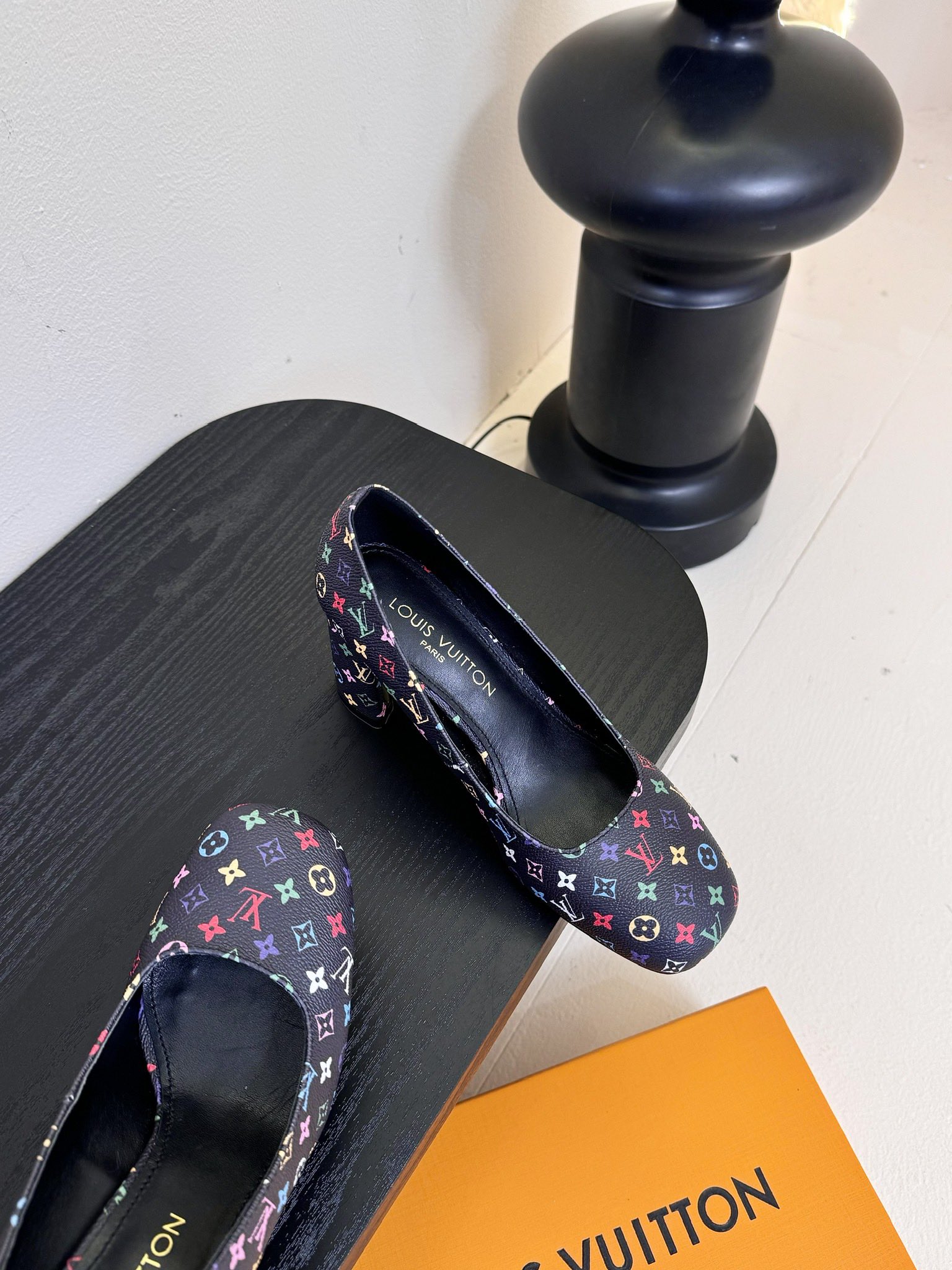 
Louis Vuitton LV Swing 高跟鞋🔥最火最新金属跟玛丽珍后空粗跟凉鞋字母标高跟单鞋
