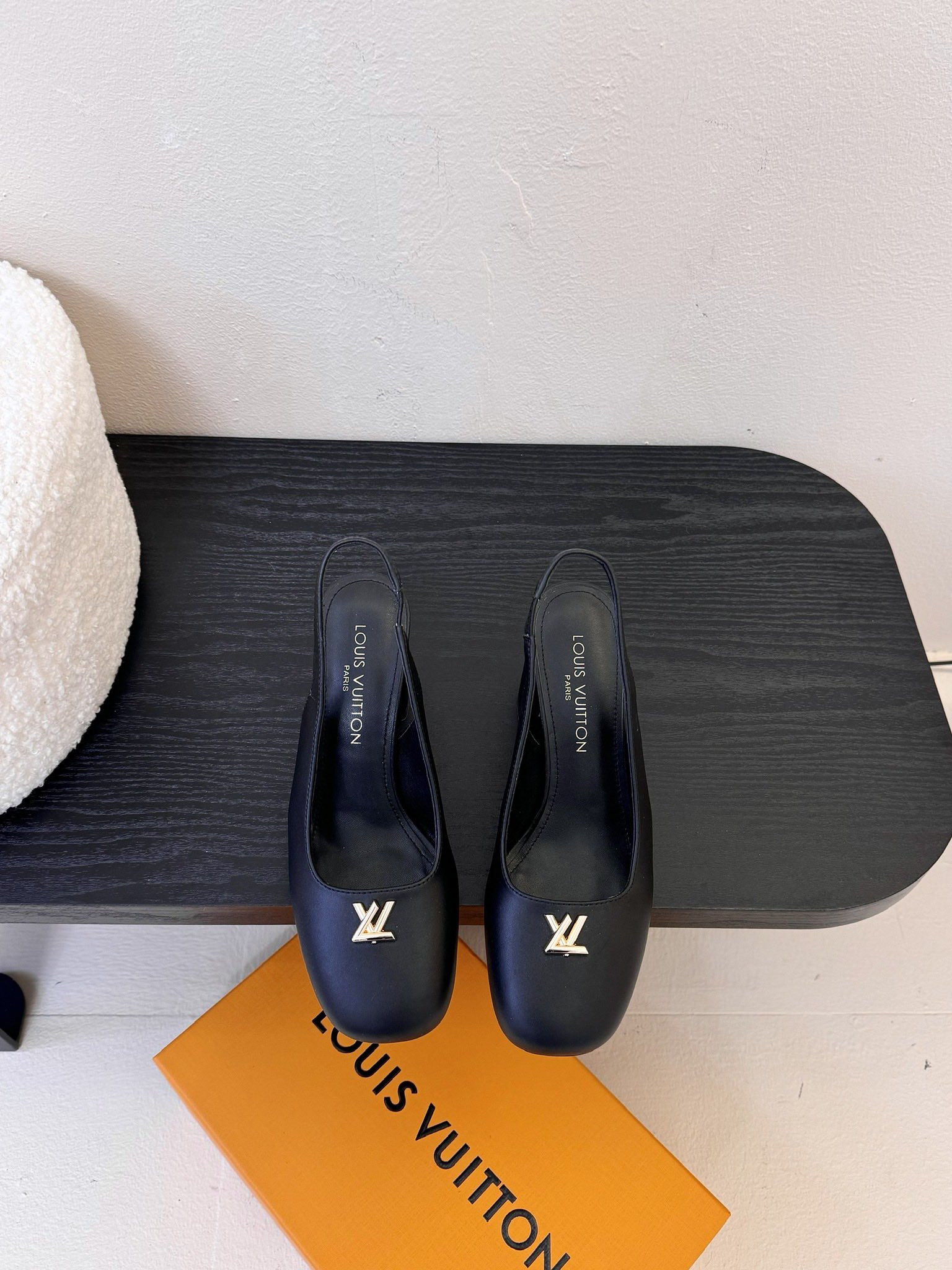 
Louis Vuitton LV Swing 高跟鞋🔥最火最新金属跟玛丽珍后空粗跟凉鞋字母标高跟单鞋
