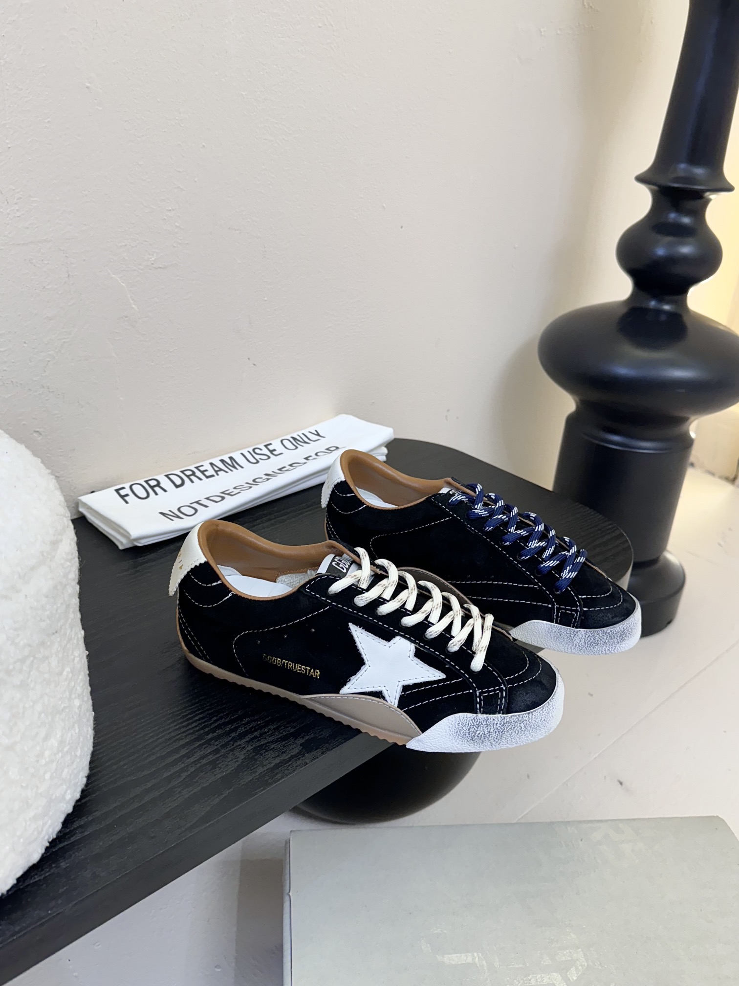 情侣款
GGDB~~Golden Goose 25ss 情侣款 德训鞋 全网最好版本不服来比 
ggdb