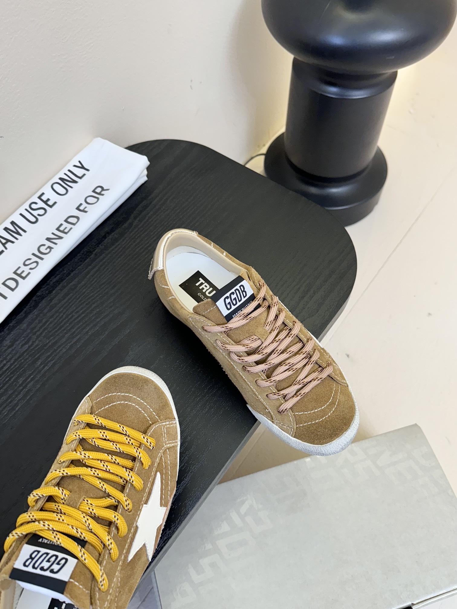 情侣款
GGDB~~Golden Goose 25ss 情侣款 德训鞋 全网最好版本不服来比 
ggdb