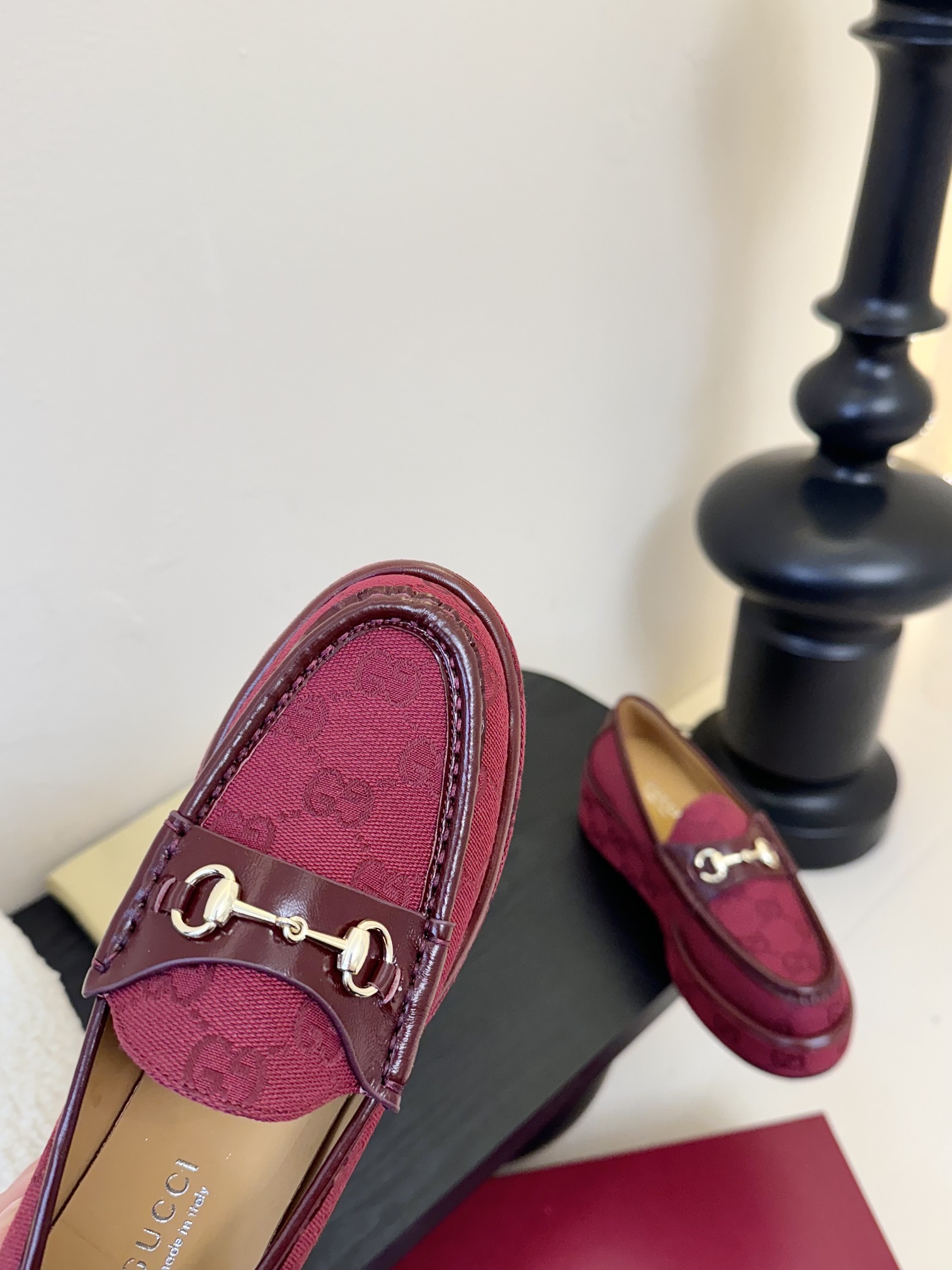 
GUCCI·古驰 2025ss新款 G家老花厚底坡跟马衔扣一脚蹬乐福鞋休闲单鞋

顶级版本🔝原版购入开