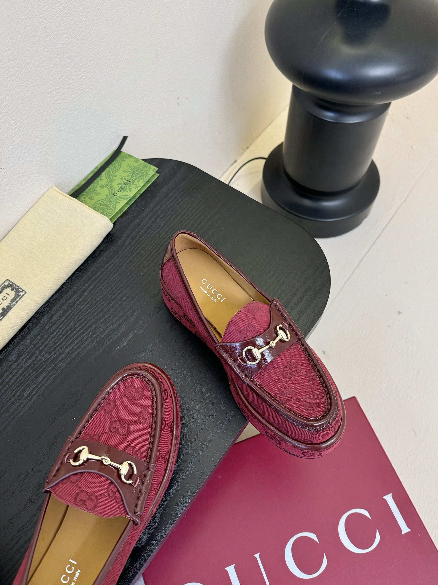 
GUCCI·古驰 2025ss新款 G家老花厚底坡跟马衔扣一脚蹬乐福鞋休闲单鞋

顶级版本🔝原版购入开