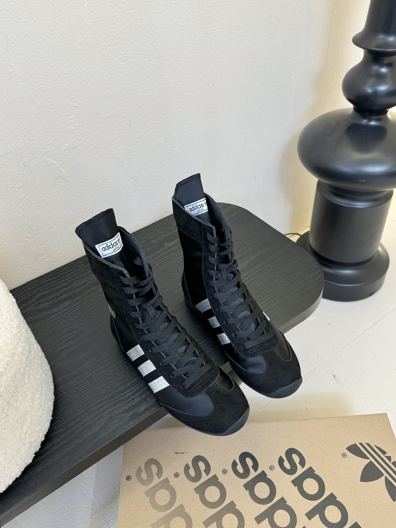 
Adidas阿迪达斯 Jennie同款 Taekwondo 跆拳道鞋 三叶草 拳击鞋 复古 休闲 运动