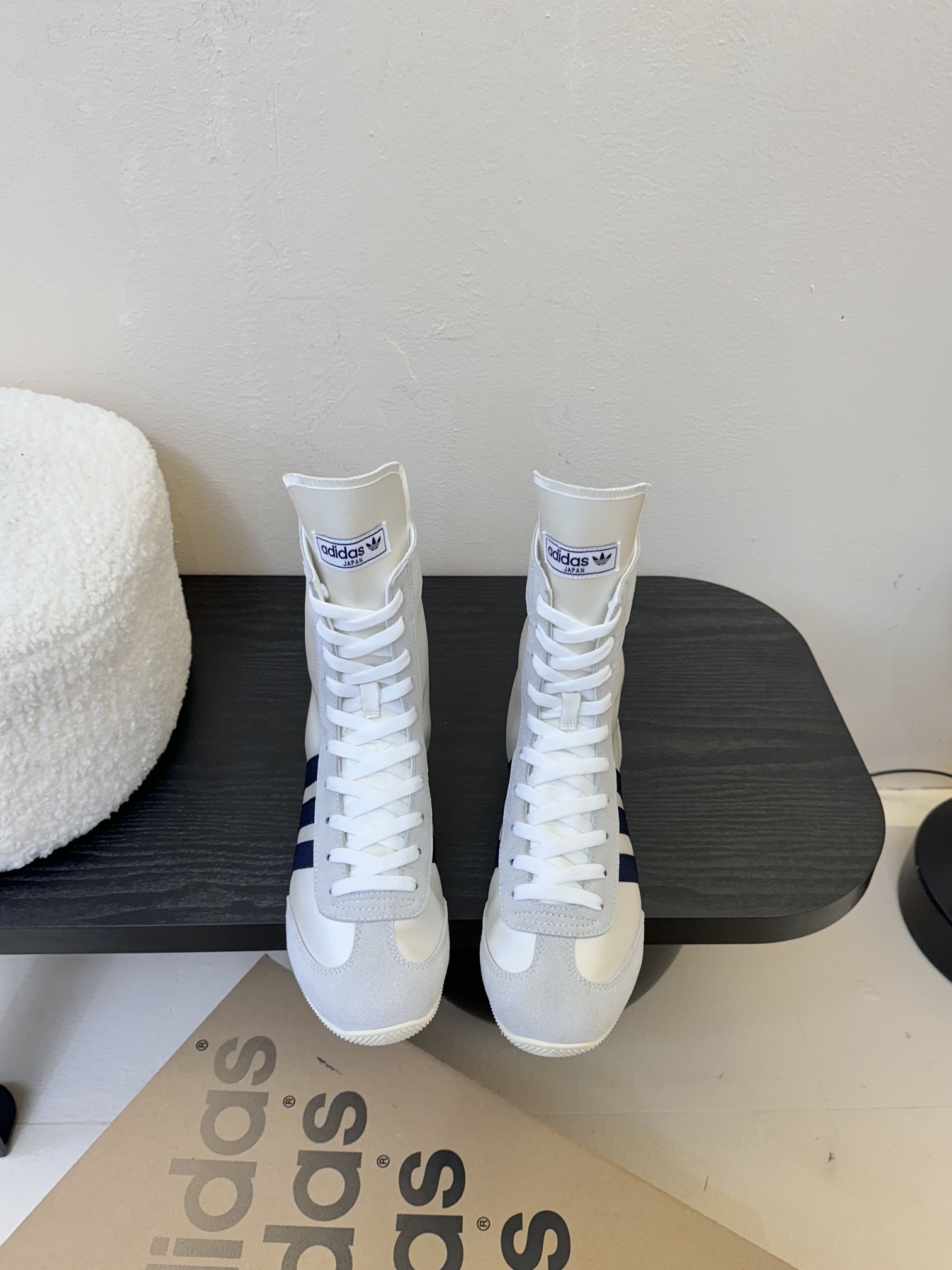 
Adidas阿迪达斯 Jennie同款 Taekwondo 跆拳道鞋 三叶草 拳击鞋 复古 休闲 运动