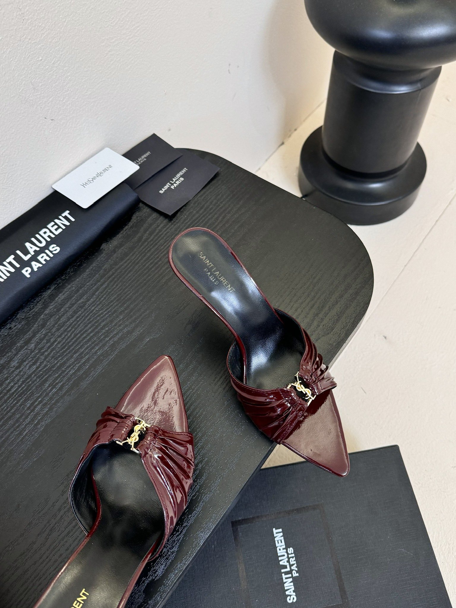 
Saint Laurent / 圣罗兰Lee金属钻链条尖头高跟鞋YSL姐姐的美丽尤物高跟鞋 又是人间圣