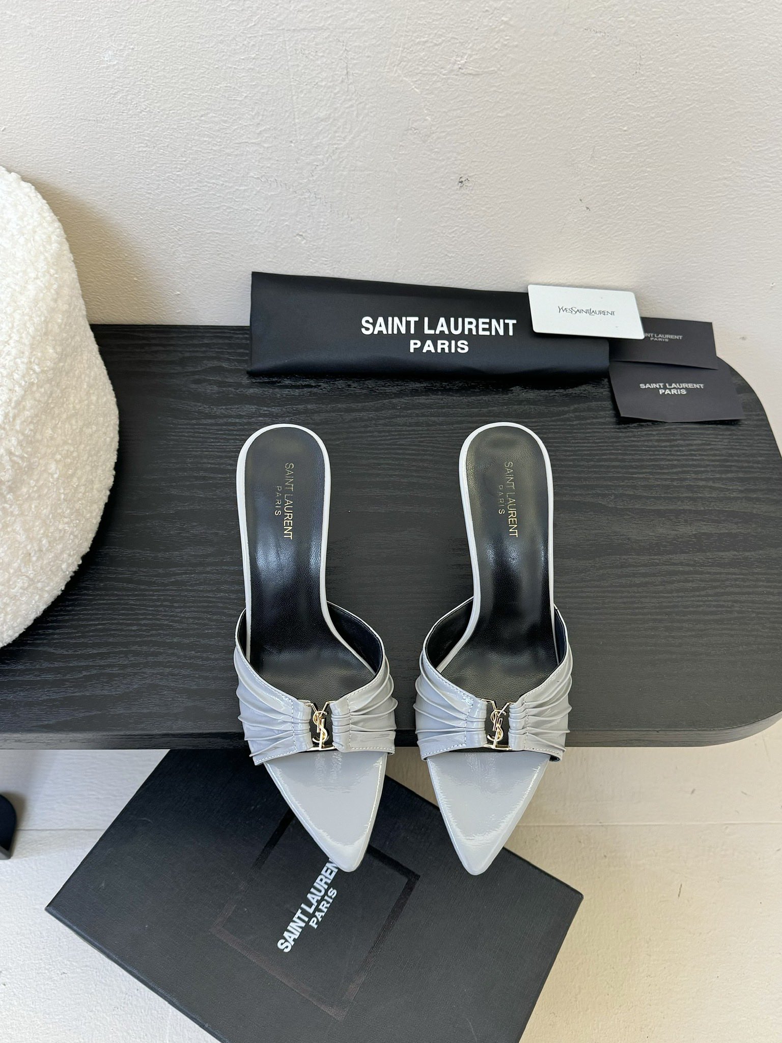 
Saint Laurent / 圣罗兰Lee金属钻链条尖头高跟鞋YSL姐姐的美丽尤物高跟鞋 又是人间圣