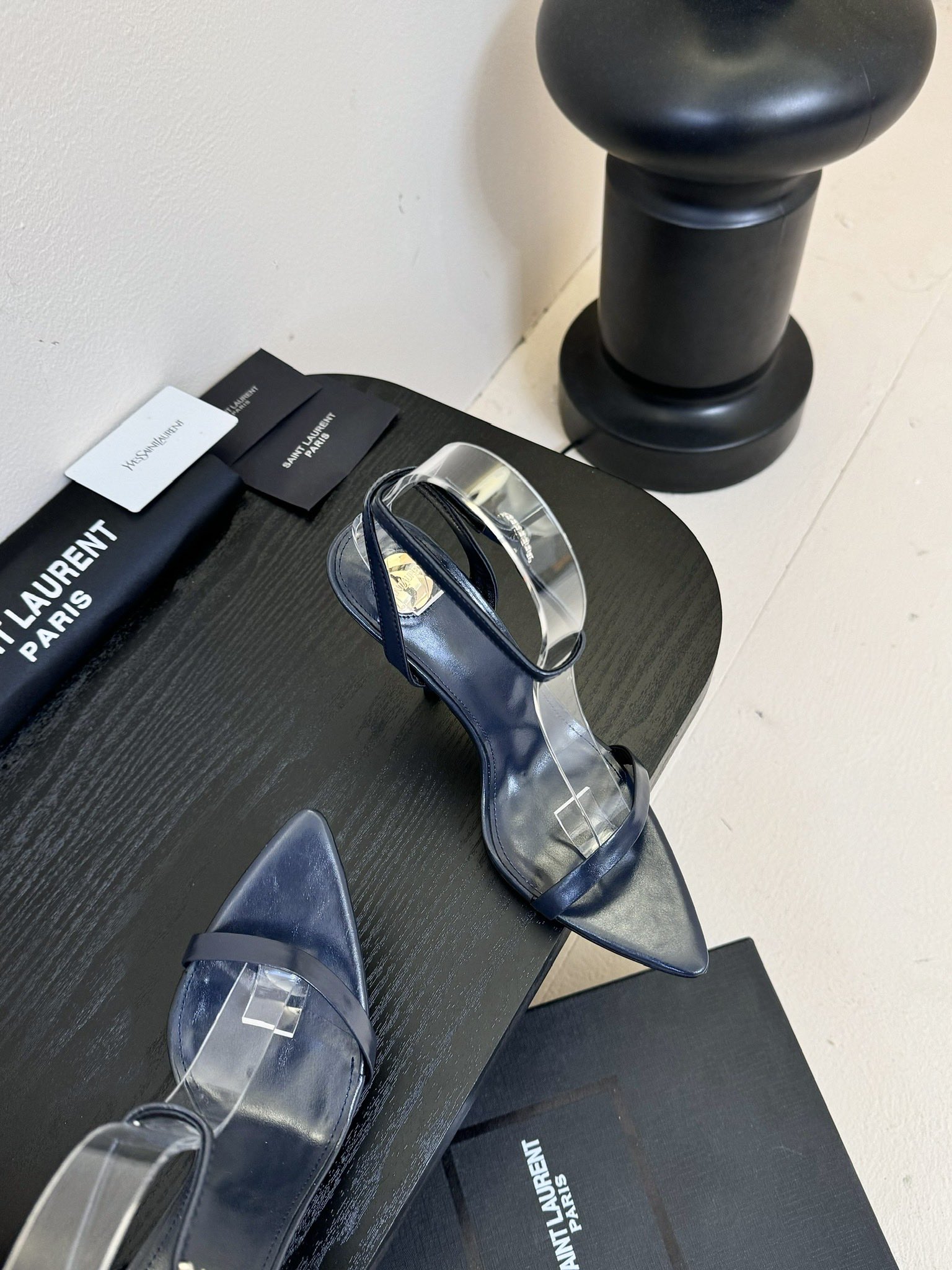 
Saint Laurent / 圣罗兰Lee金属钻链条尖头高跟鞋YSL姐姐的美丽尤物高跟鞋 又是人间圣