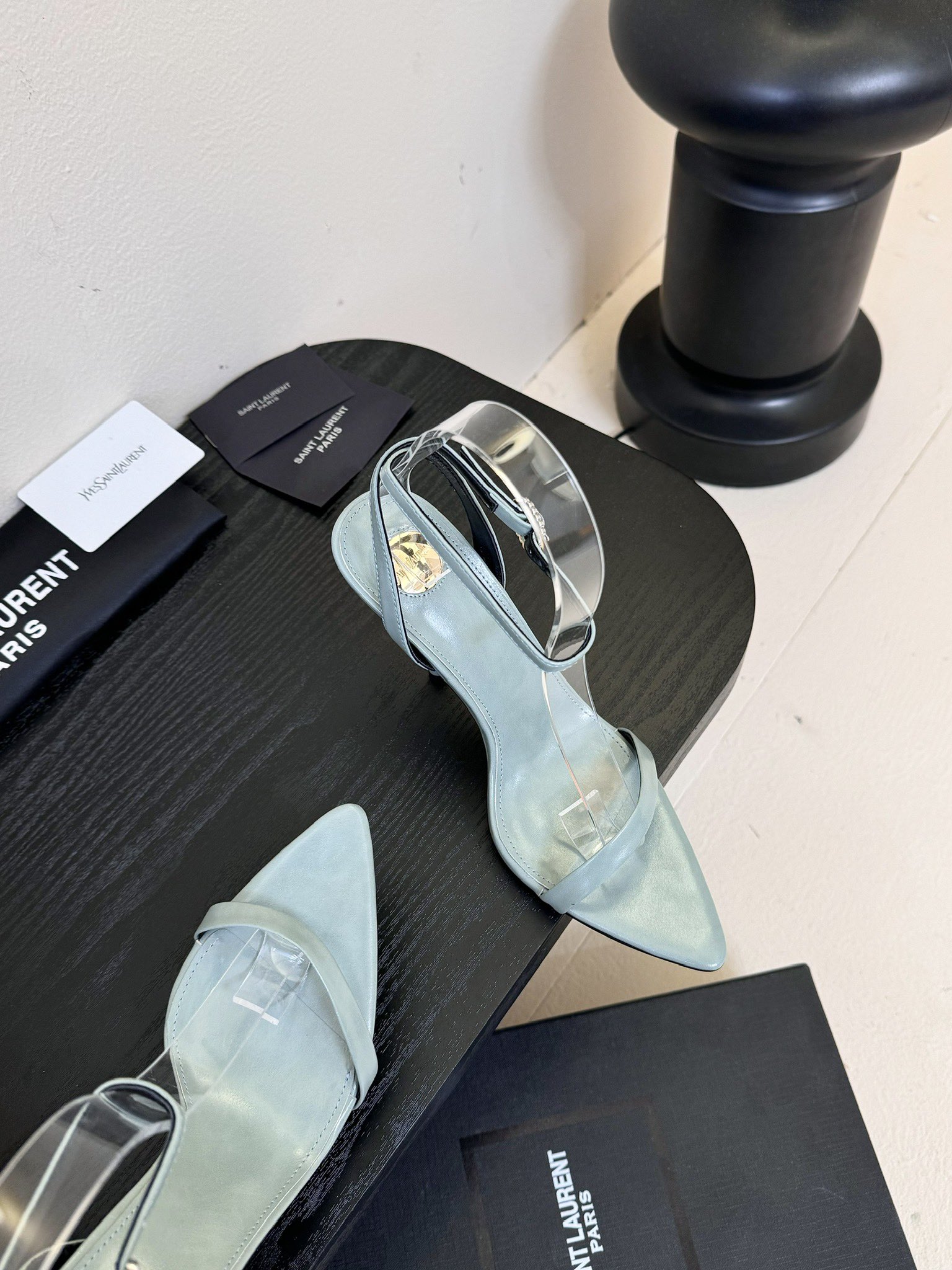 
Saint Laurent / 圣罗兰Lee金属钻链条尖头高跟鞋YSL姐姐的美丽尤物高跟鞋 又是人间圣
