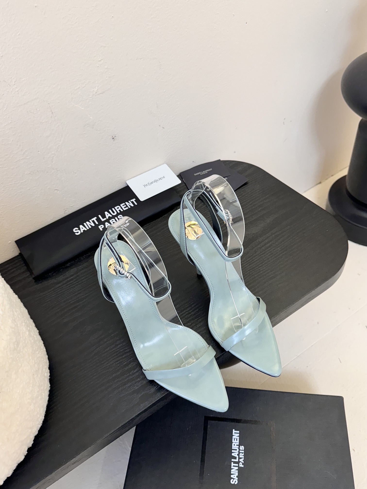 
Saint Laurent / 圣罗兰Lee金属钻链条尖头高跟鞋YSL姐姐的美丽尤物高跟鞋 又是人间圣