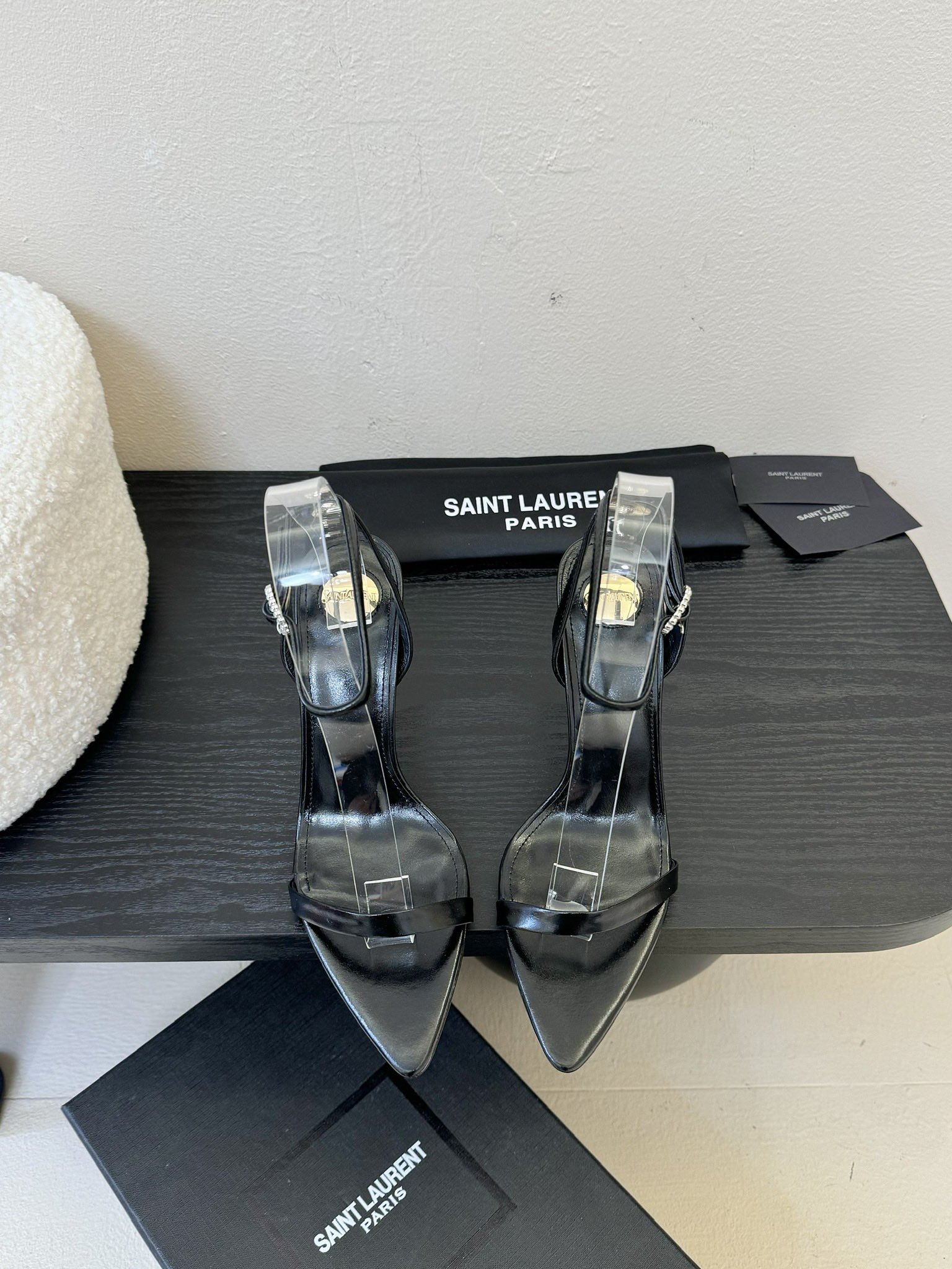 
Saint Laurent / 圣罗兰Lee金属钻链条尖头高跟鞋YSL姐姐的美丽尤物高跟鞋 又是人间圣