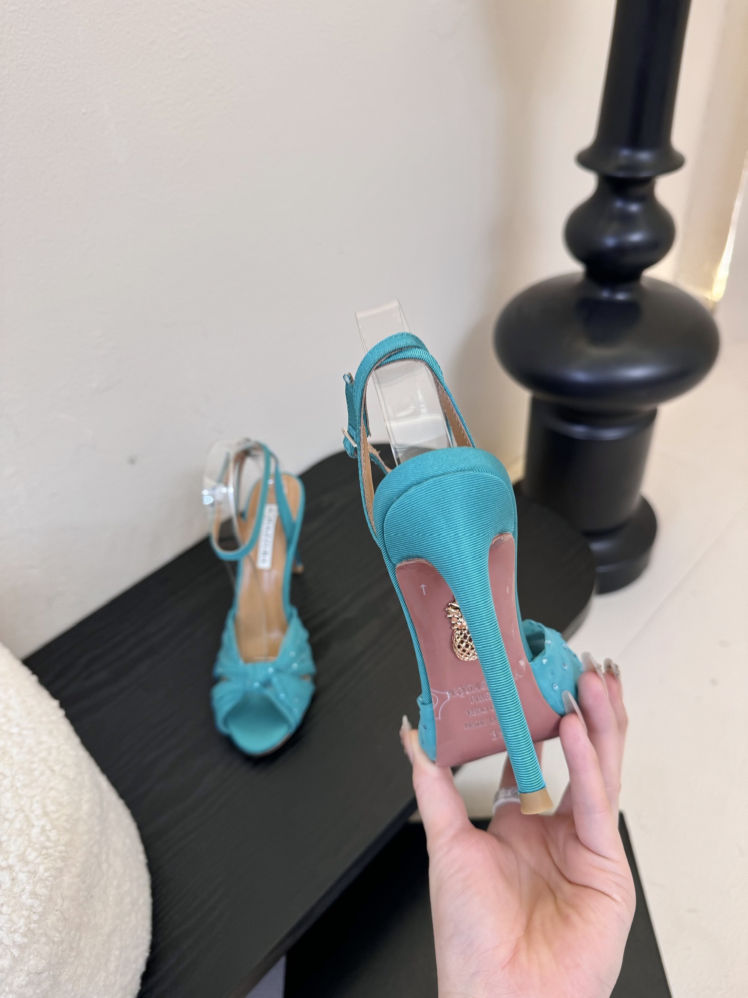 
Aquazzura2025 新款顶级版本                               