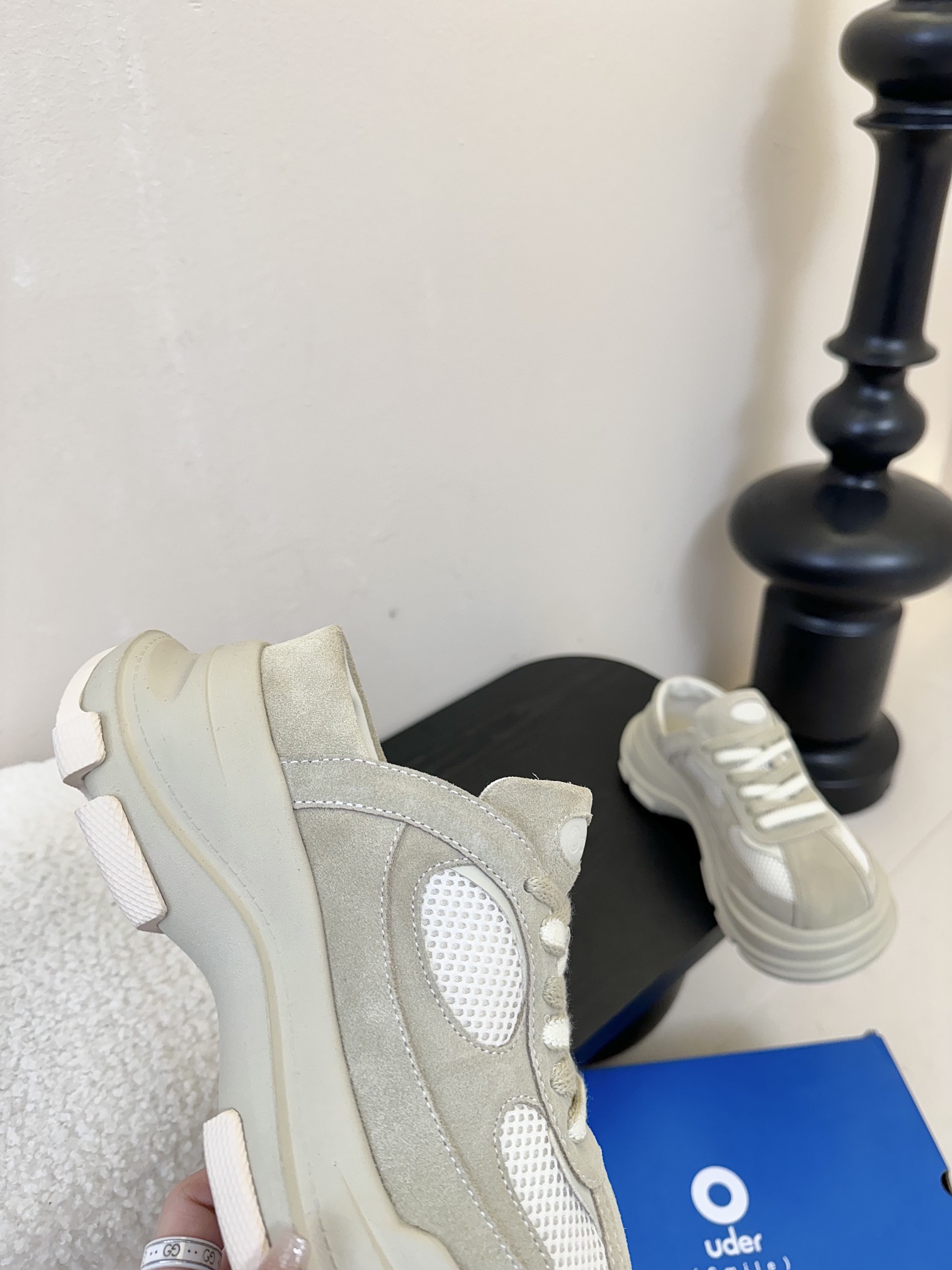 
Ouder 25春夏新款休闲鞋系列…
【厚底休闲勃肯鞋】
明星同款！刷爆小红书超级软糯糯
延续经典大头