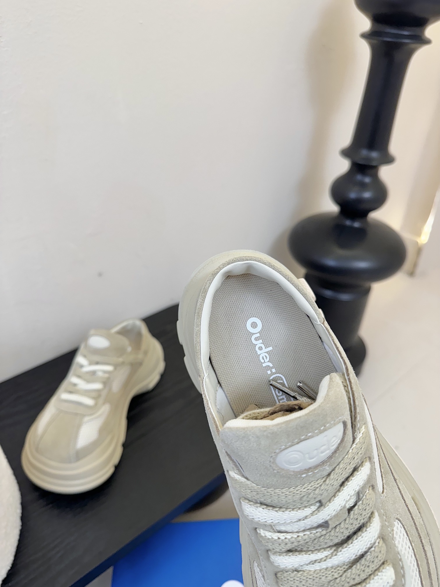 
Ouder 25春夏新款休闲鞋系列…
【厚底休闲勃肯鞋】
明星同款！刷爆小红书超级软糯糯
延续经典大头