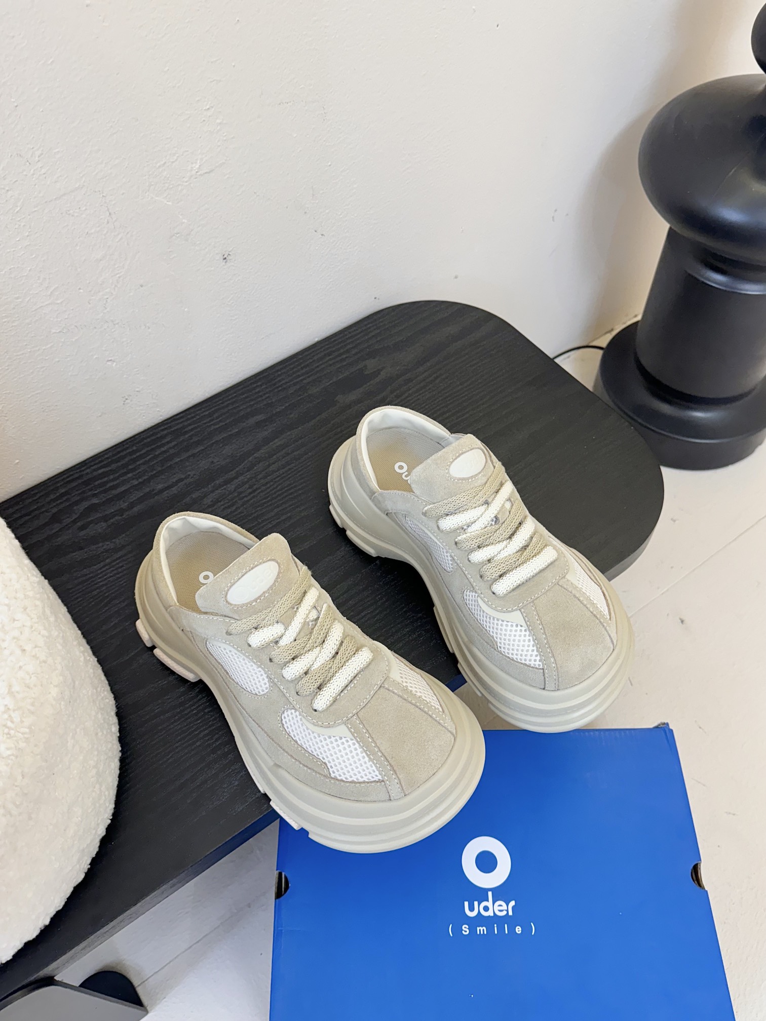 NO:383030,Ouder 25 spring and summer new casual shoes series... [Thick-soled casual Birkenstock shoes] same style as celebrities!  Brush Xiaohongshu is super soft and glutinous, continuing the classic big-head design, the arc-shaped toe has enough space to stretch and fit the foot shape. It adopts an adjustable buckle and tongue design, making it easy to put on and take off. Fabric: Original custom jewel lining: Original custom sheepskin foot pad: Original injection molding Outsole: Original EPU foamed sole Sole thickness: 5.0cm Size: 35-39 (four 40. Customized without return or exchange), casual shoes/sports shoes, sneakers, sheepskin19860909Ouder 25春夏新款休闲鞋系列…【厚底休闲勃肯鞋】 明星同款！刷爆小红书超级软糯糯 延续经典大头设计,圆弧形鞋头有足够的空间伸展贴合脚型.采用可调节扣加鞋舌设计,穿脱轻松 面料:原版定制牛猄 内里:原版定制羊皮 垫脚:原版注塑成型 大底:原版EPU发泡大底 底厚:5.0cm 码数:35-39（女40.定制不退换）,休闲鞋/运动鞋,sneakers,sheepskin,Women's Shoes