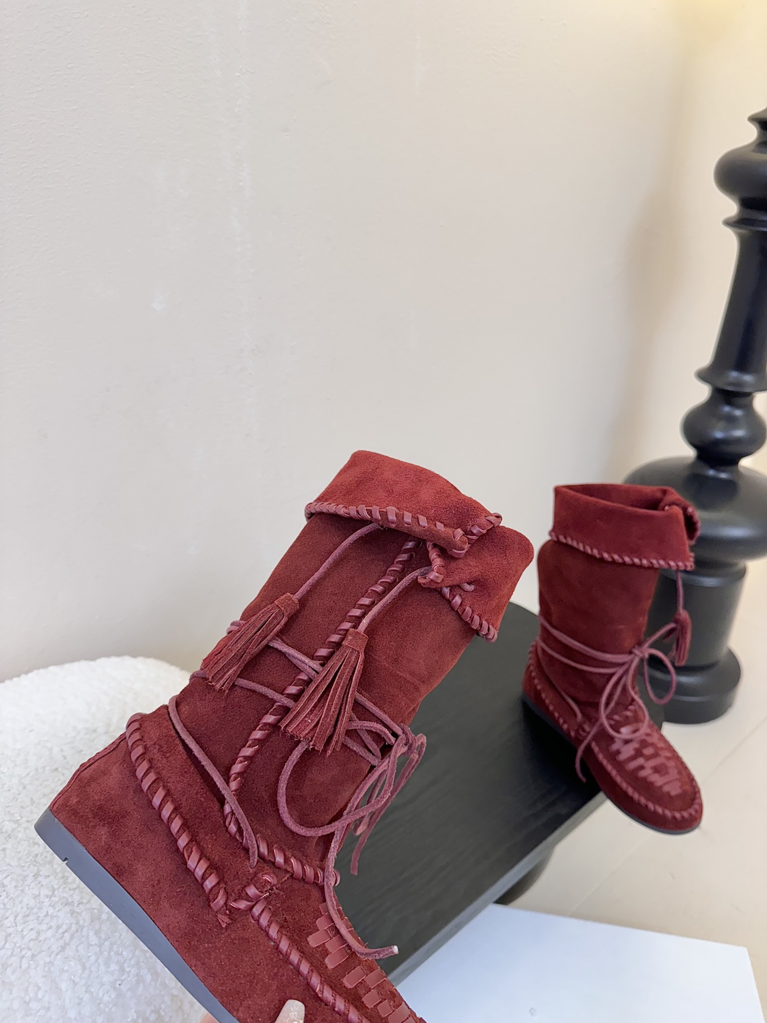 

  Isabel Marant  伊莎贝尔
                          𝙄𝙨