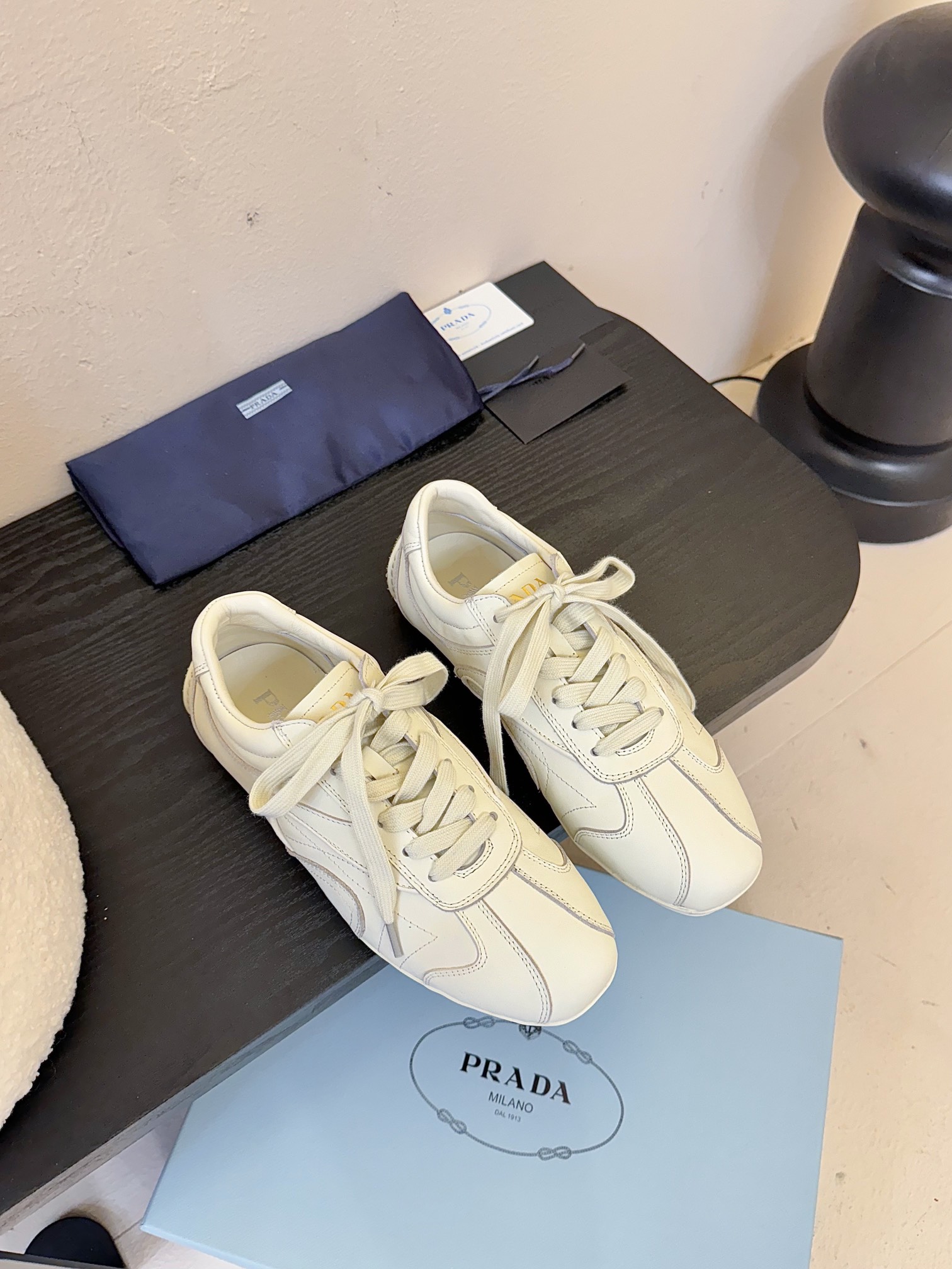 PRADA·普拉达 2025ss新款 三角标德训鞋滑板鞋休闲运动鞋
顶级版本🔝原版购入开发做货👍🏻
这款