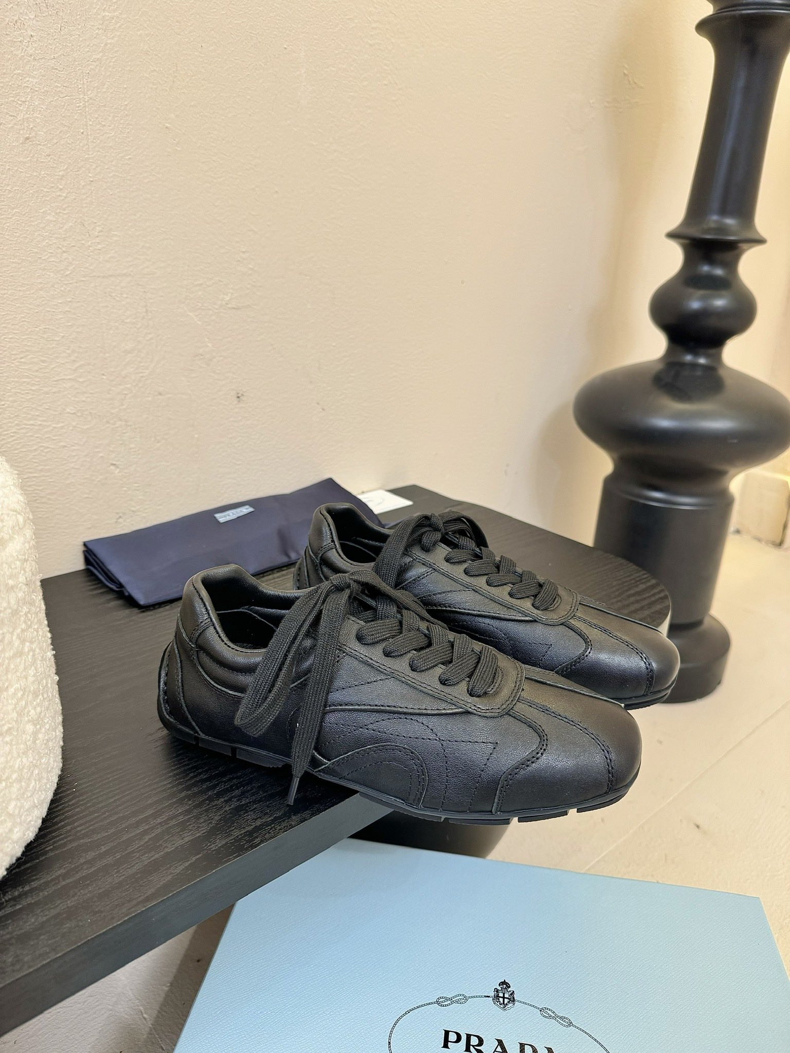 PRADA·普拉达 2025ss新款 三角标德训鞋滑板鞋休闲运动鞋
顶级版本🔝原版购入开发做货👍🏻
这款