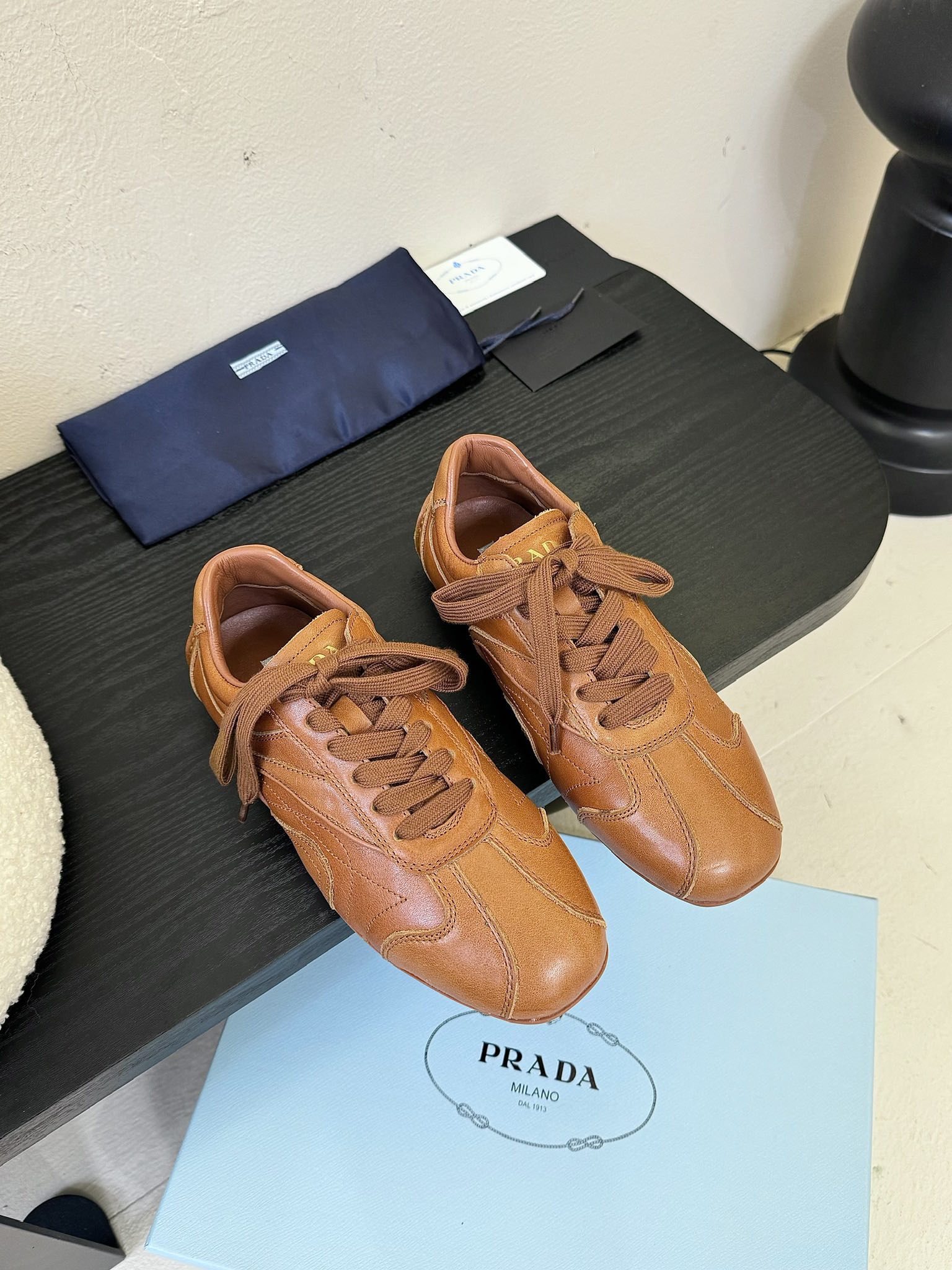 PRADA·普拉达 2025ss新款 三角标德训鞋滑板鞋休闲运动鞋
顶级版本🔝原版购入开发做货👍🏻
这款